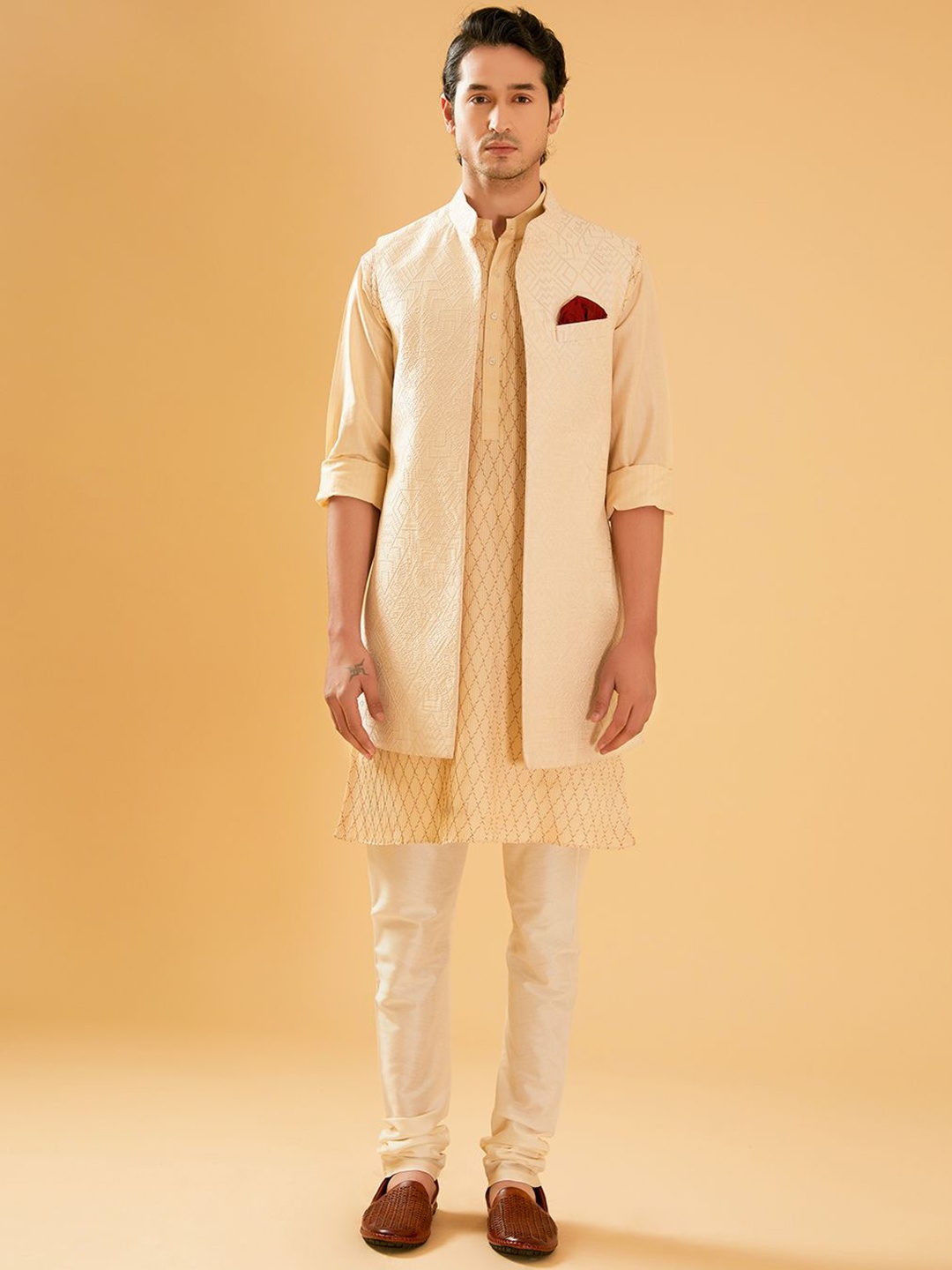 

RR Blue Embroidered Brocade Pure Silk Nehru Jacket, Off white