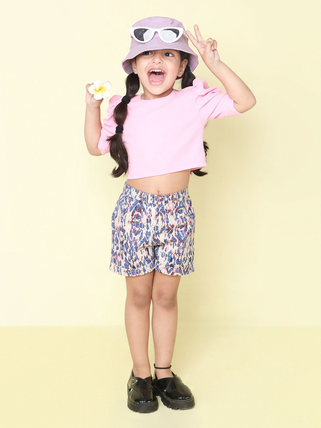 

taffykids Girls Round Neck Top with Shorts, Pink