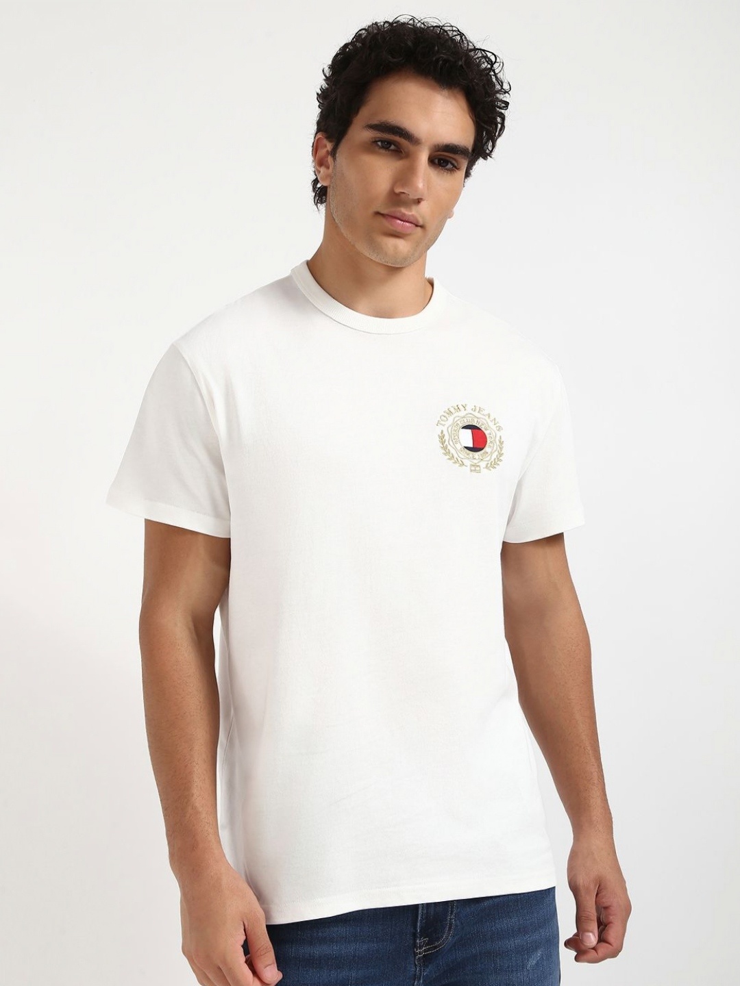 

Tommy Hilfiger Men Brand Logo Embroidered Pure Cotton T-shirt, White