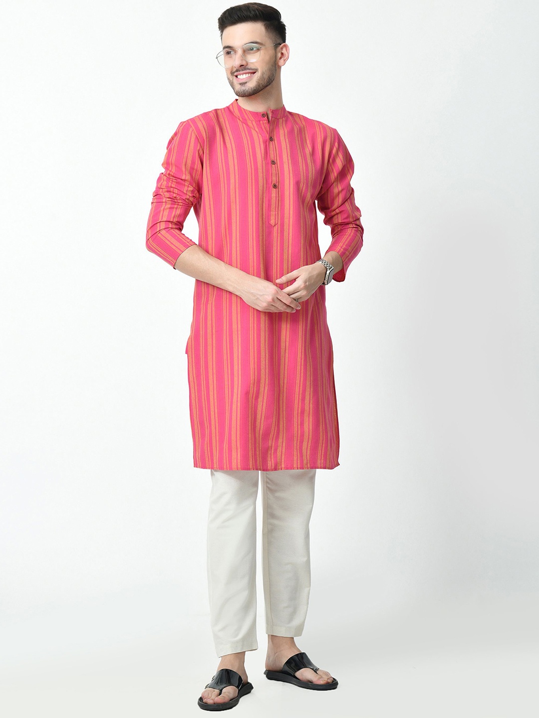 

BAESD Men Striped Thread Work Kurta, Pink