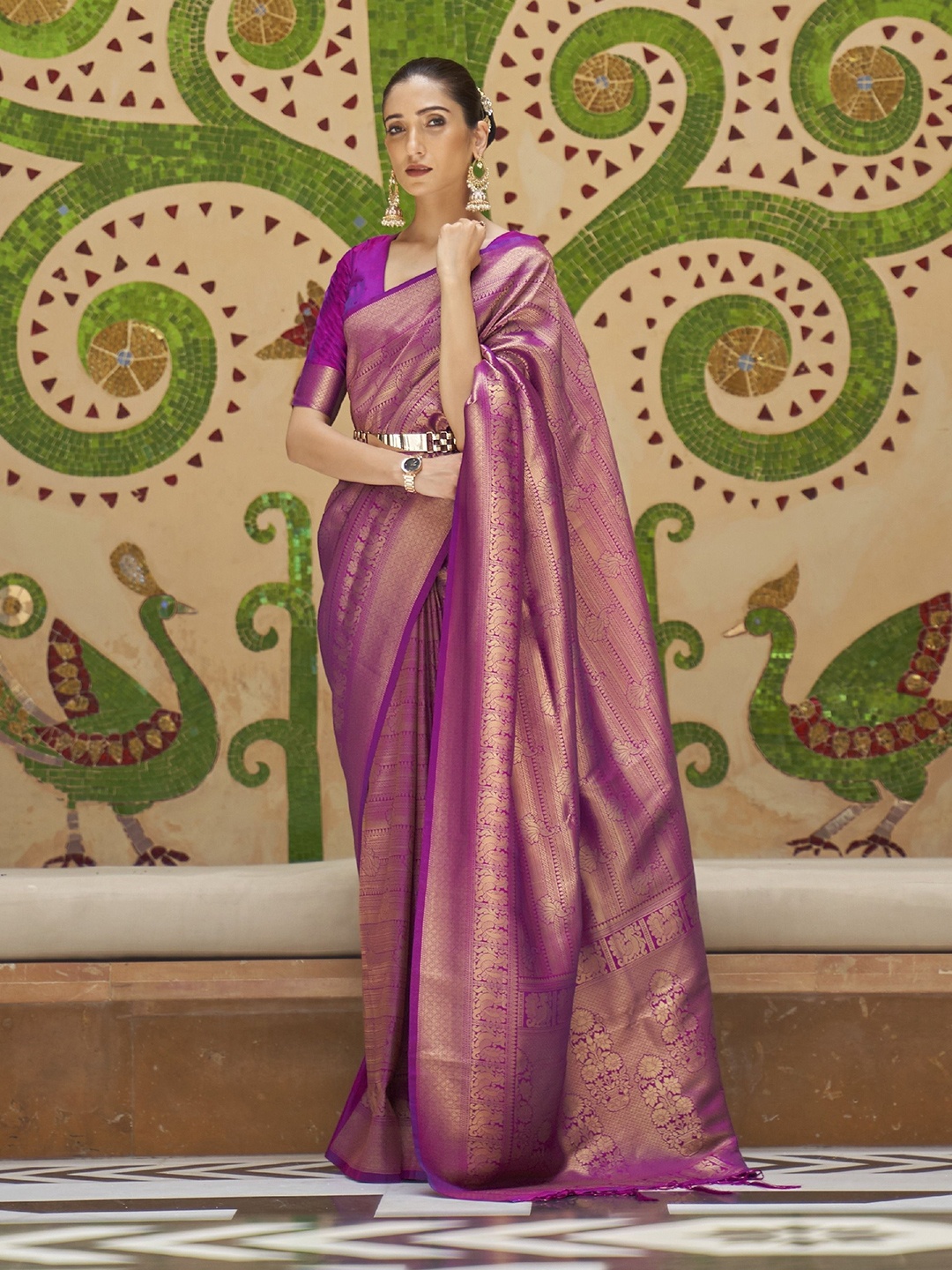 

Rujave Women Woven Design Zari Saree, Purple