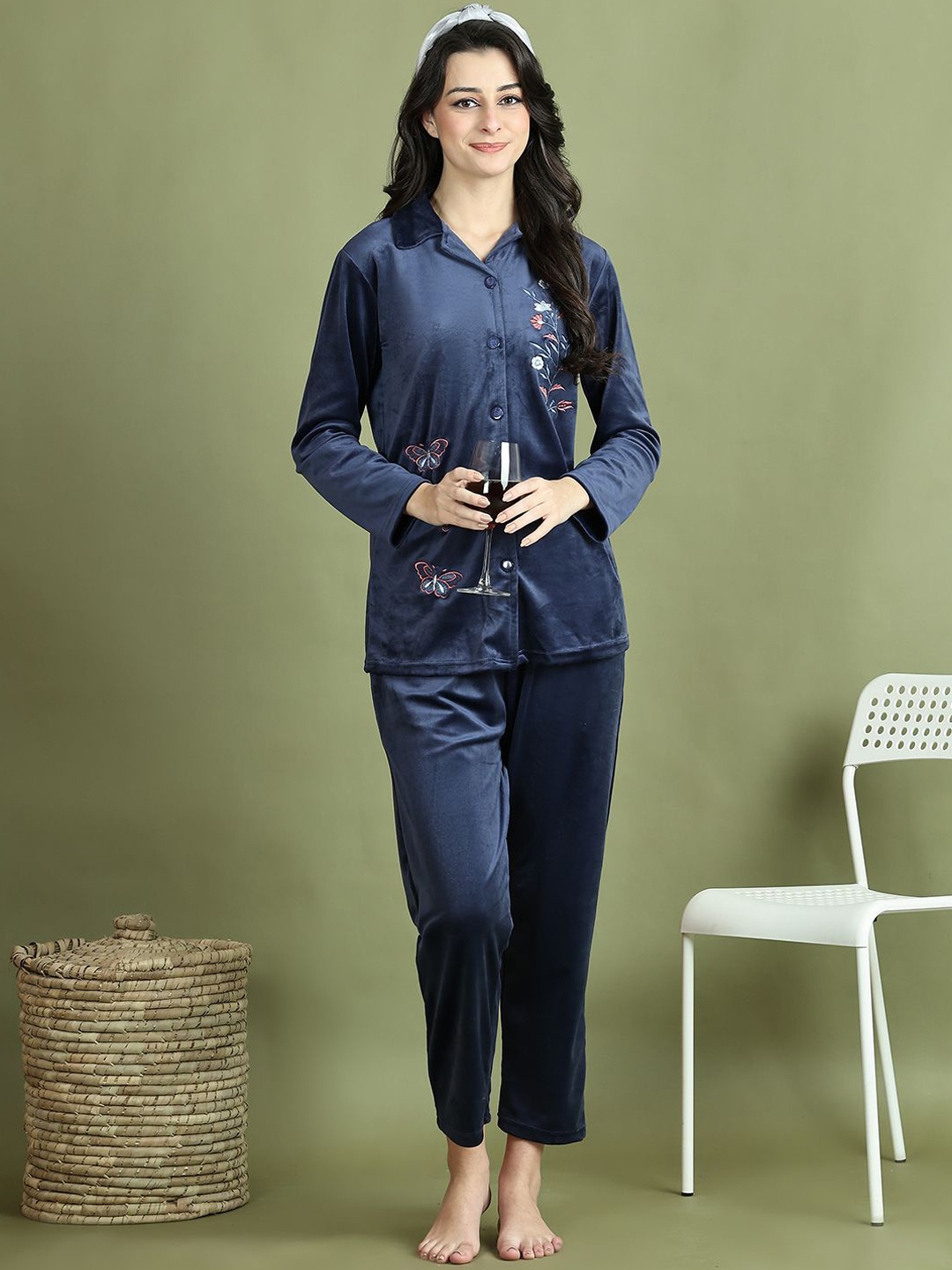 

TAG 7 Women Printed Night suit, Navy blue