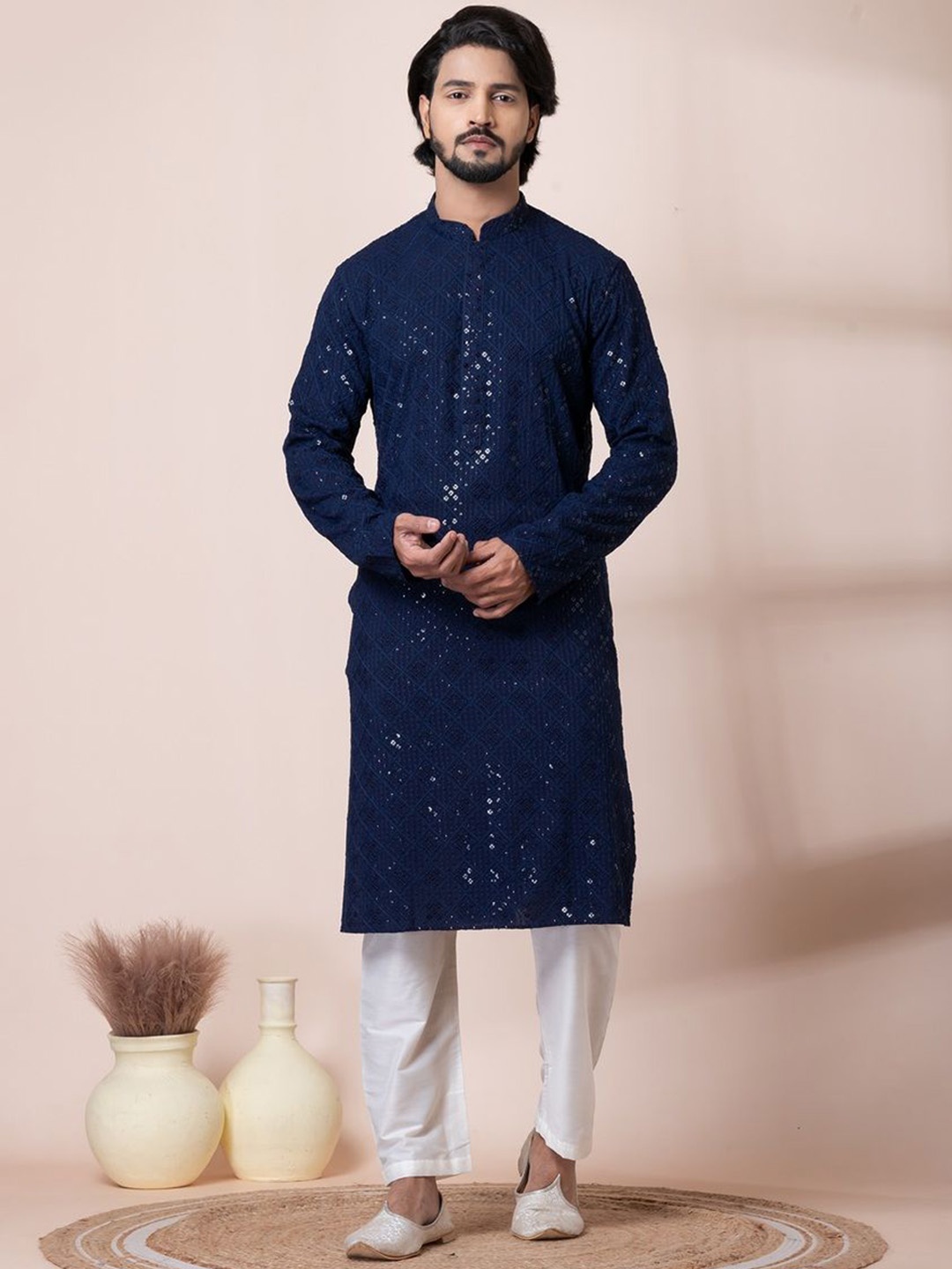 

HU - Handcrafted Uniquely Men Geometric Embroidered Kurta, Navy blue