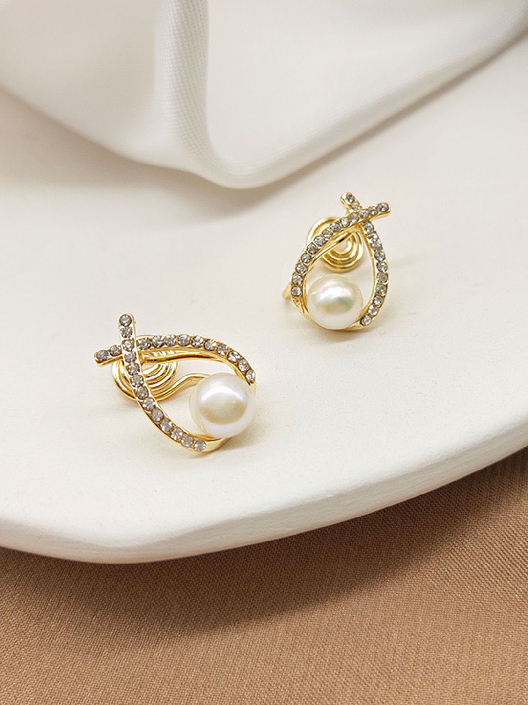 

styledose Classic Studs Earrings, Gold