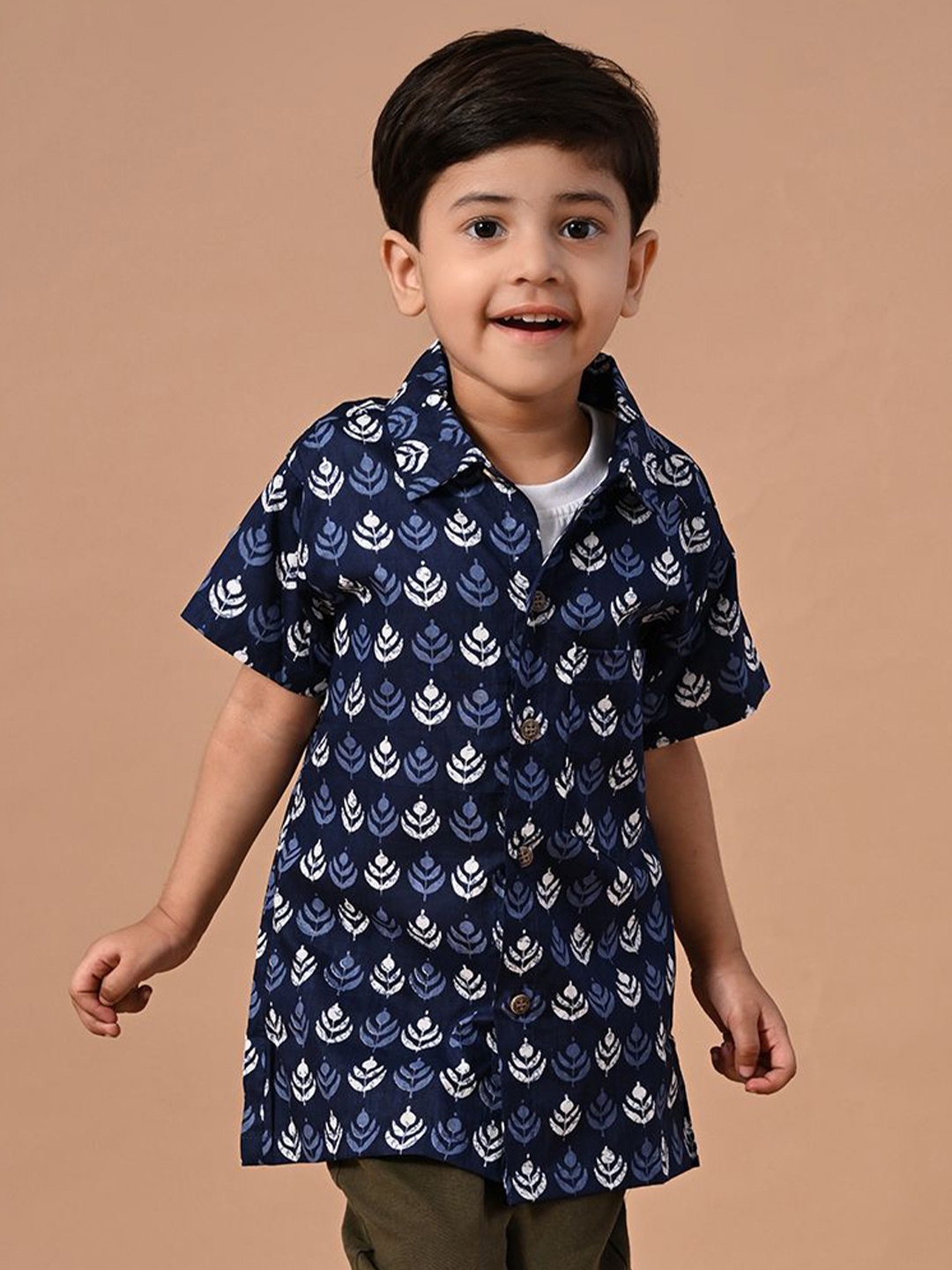 

BAESD Boys Comfort Animal Opaque Printed Casual Shirt, Navy blue