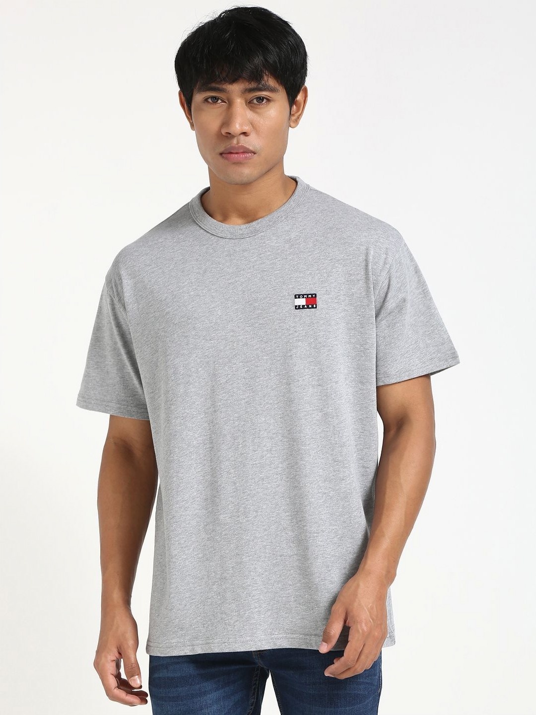 

Tommy Hilfiger Men Solid Relaxed Fit Cotton T-shirt, Grey