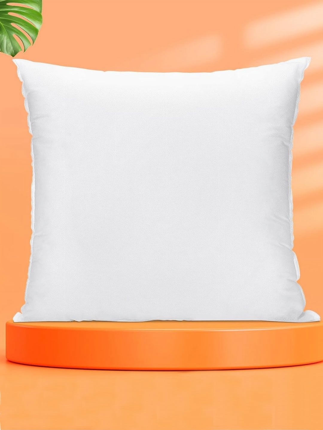 

LUXEHOME INTERNATIONAL White Pre-FilledCushion