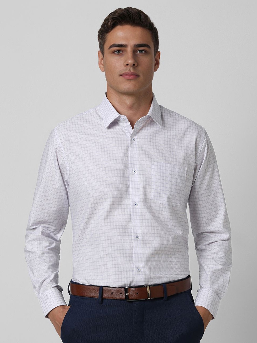 

Van Heusen Men Spread Collar Checked Cotton Formal Shirt, White