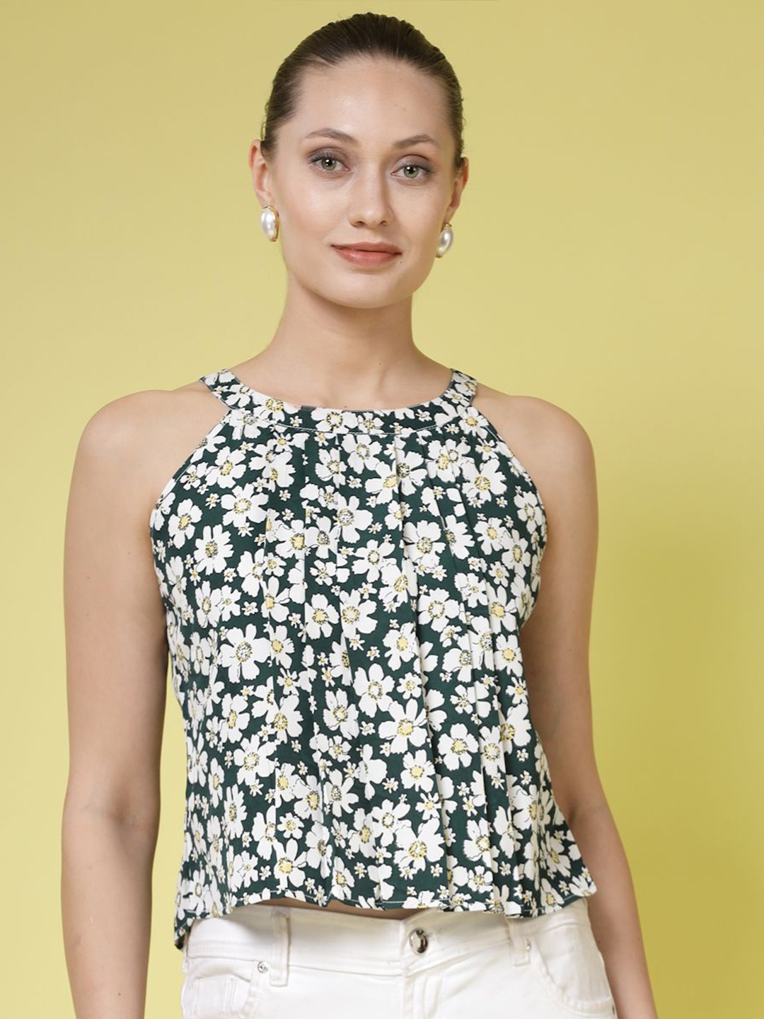 

BEING NAUGHTY Floral Printed Crop Top, Green