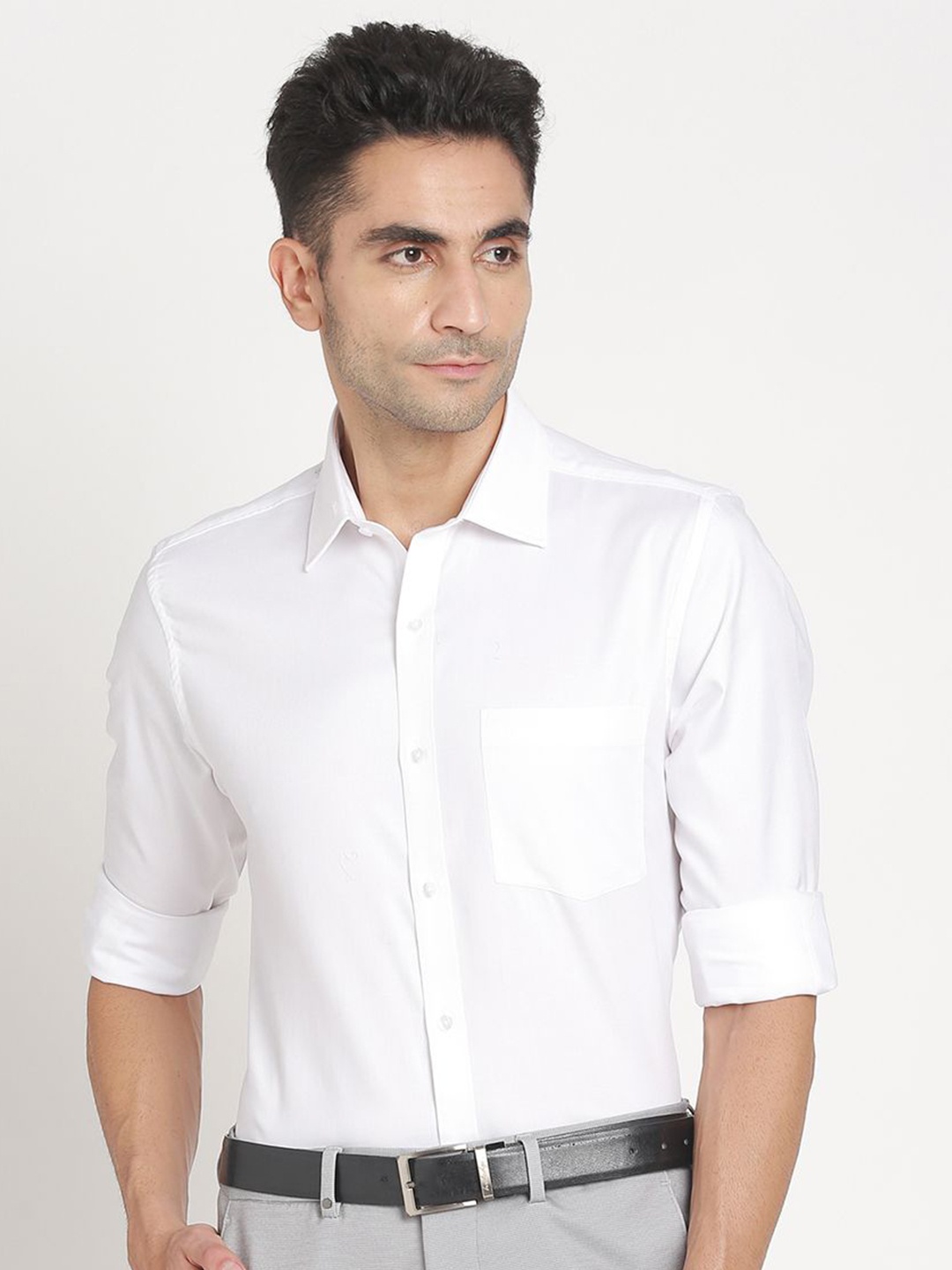 

Turtle Men Standard Spread Collar Solid Cotton Formal Shirt, White