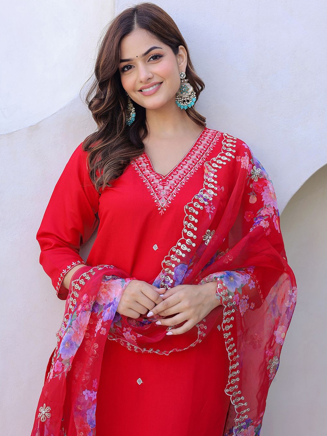 

Anouk Red Floral Embroidered Regular Sequinned Pure Silk Kurta With Trouser With Dupatta