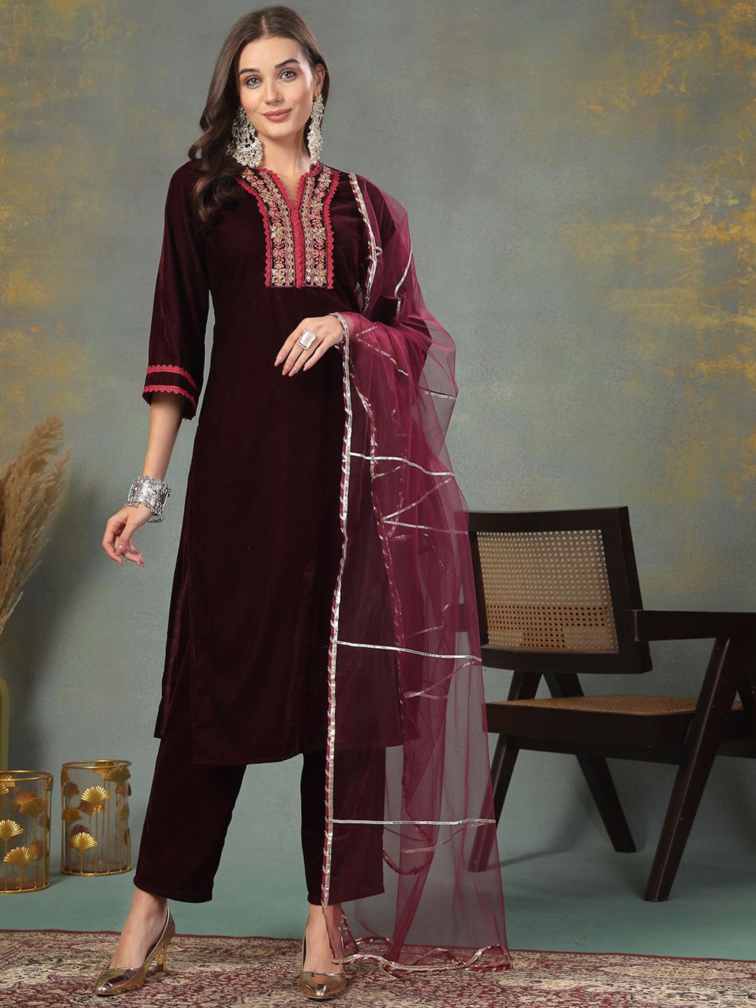 

Stylum Women Embroidered Regular Thread Work Velvet Kurta with Trousers & With Dupatta, Magenta