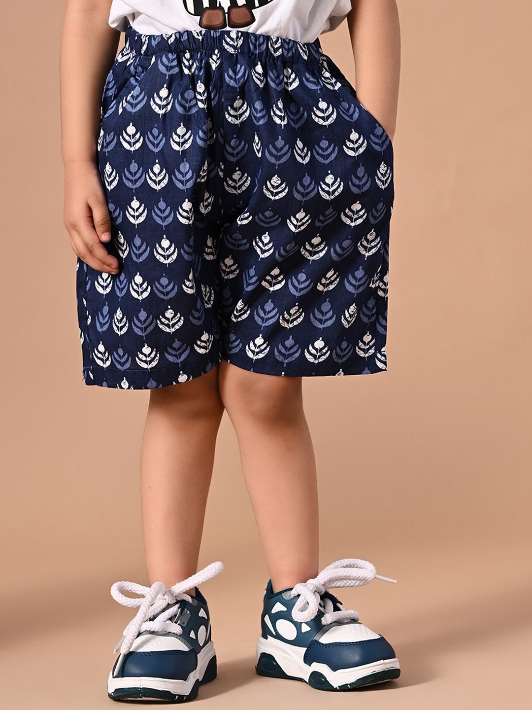 

BAESD Boys Animal Printed Outdoor Shorts, Navy blue