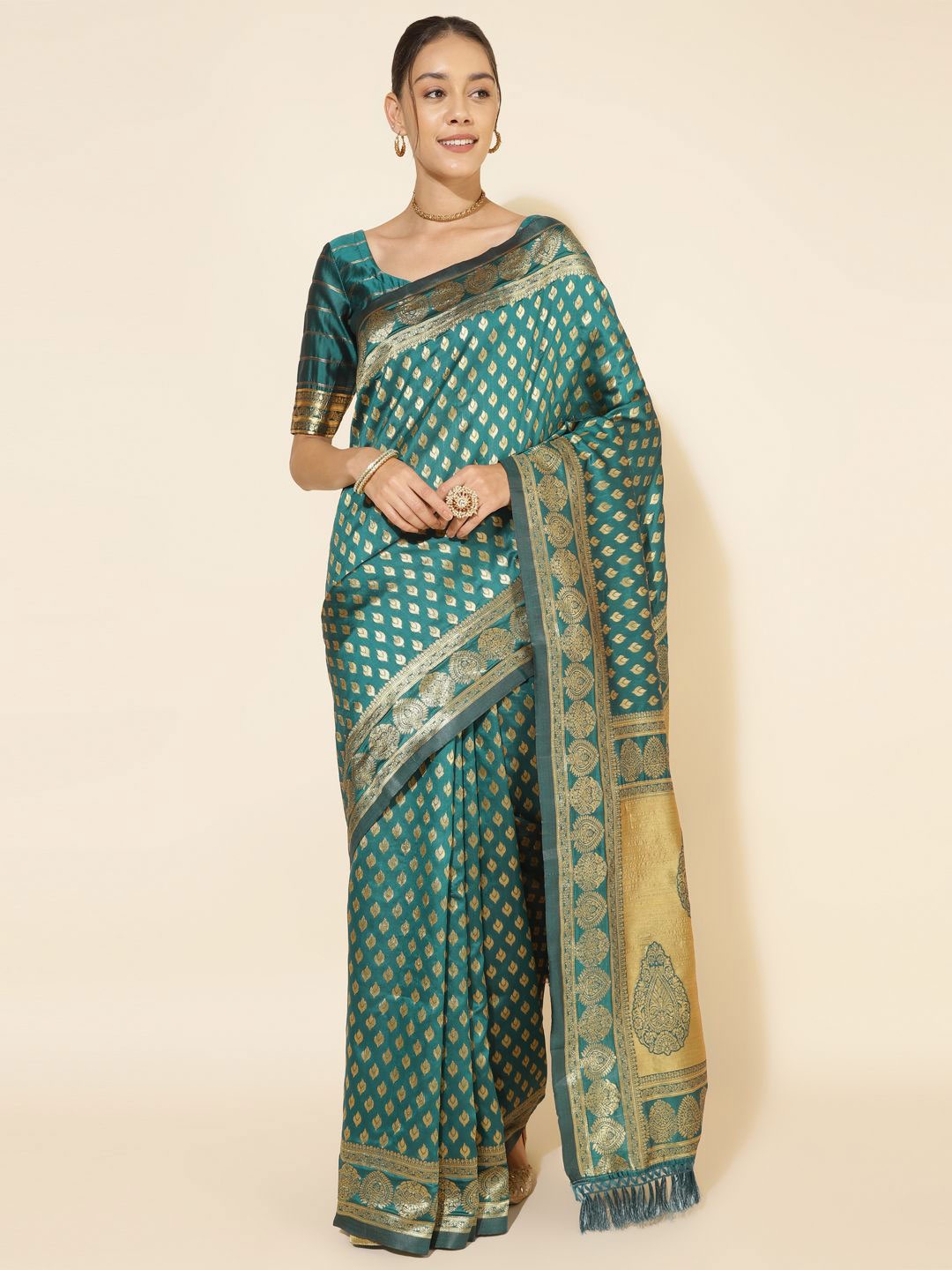 

KALINI Peacock Green Silk Ethnic Motifs Saree with Unstitched Blouse Piece