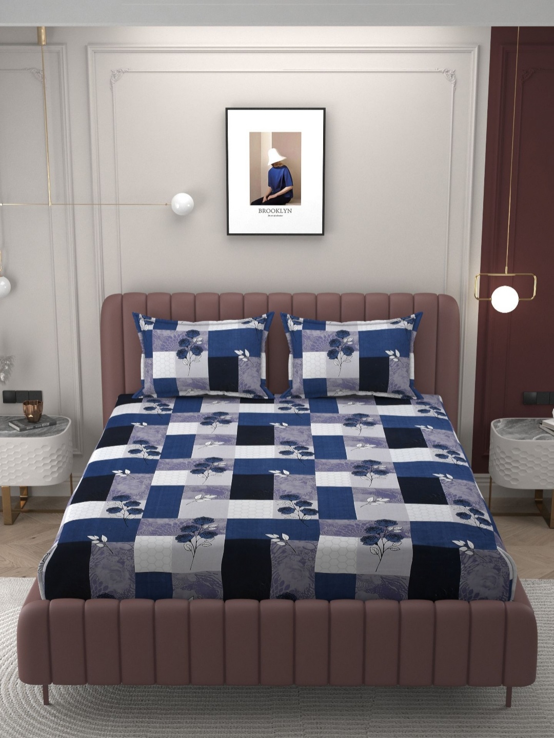 

Bromwick Blue Geometric 250 TC Queen Bedsheet with 2 Pillow Covers