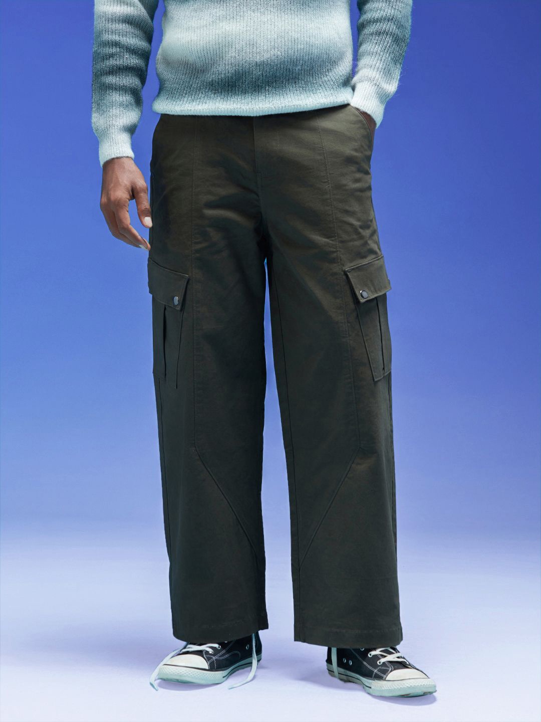 

VEIRDO Men Relaxed Straight Leg High-Rise Cargos, Olive