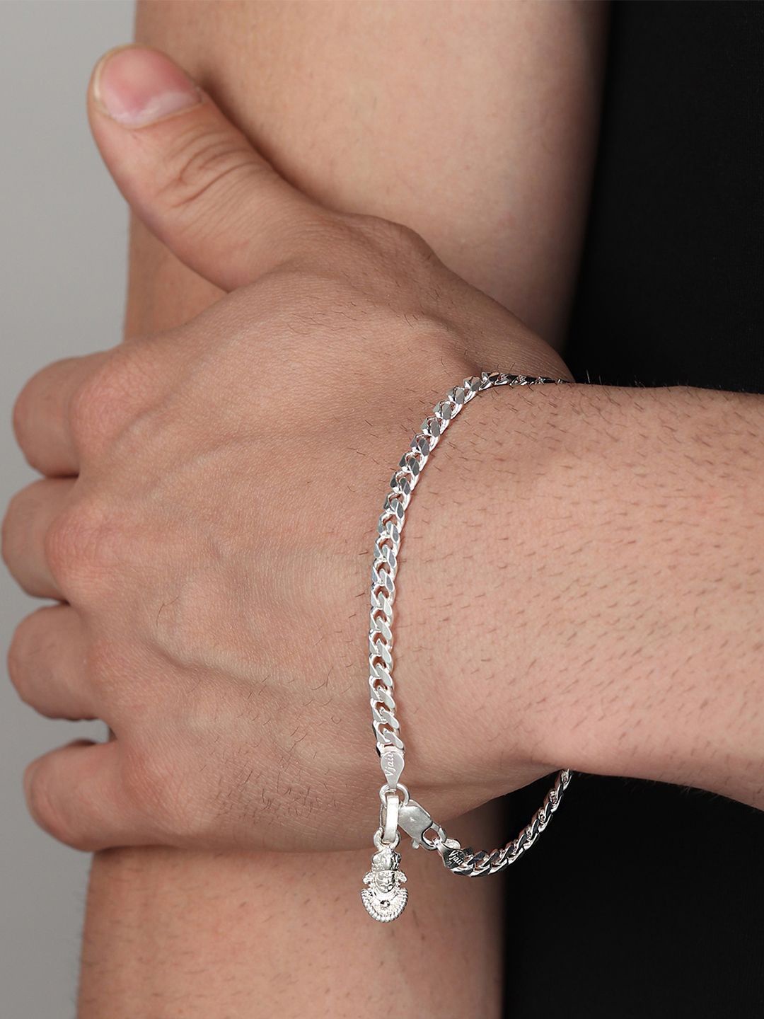 

AKSHAT SAPPHIRE Men 92.5 Sterling Silver God Khatu Link Bracelet