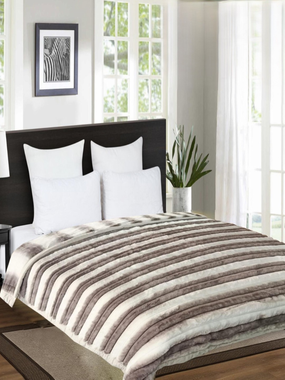 

Signature Grey & White Striped Heavy Winter 450 GSM Double Bed Blanket
