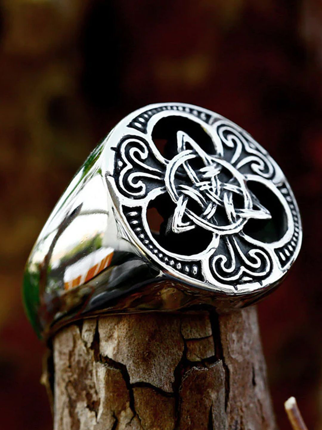

The Roadster Lifestyle Co Celtic Symbol Biker Ring, Silver
