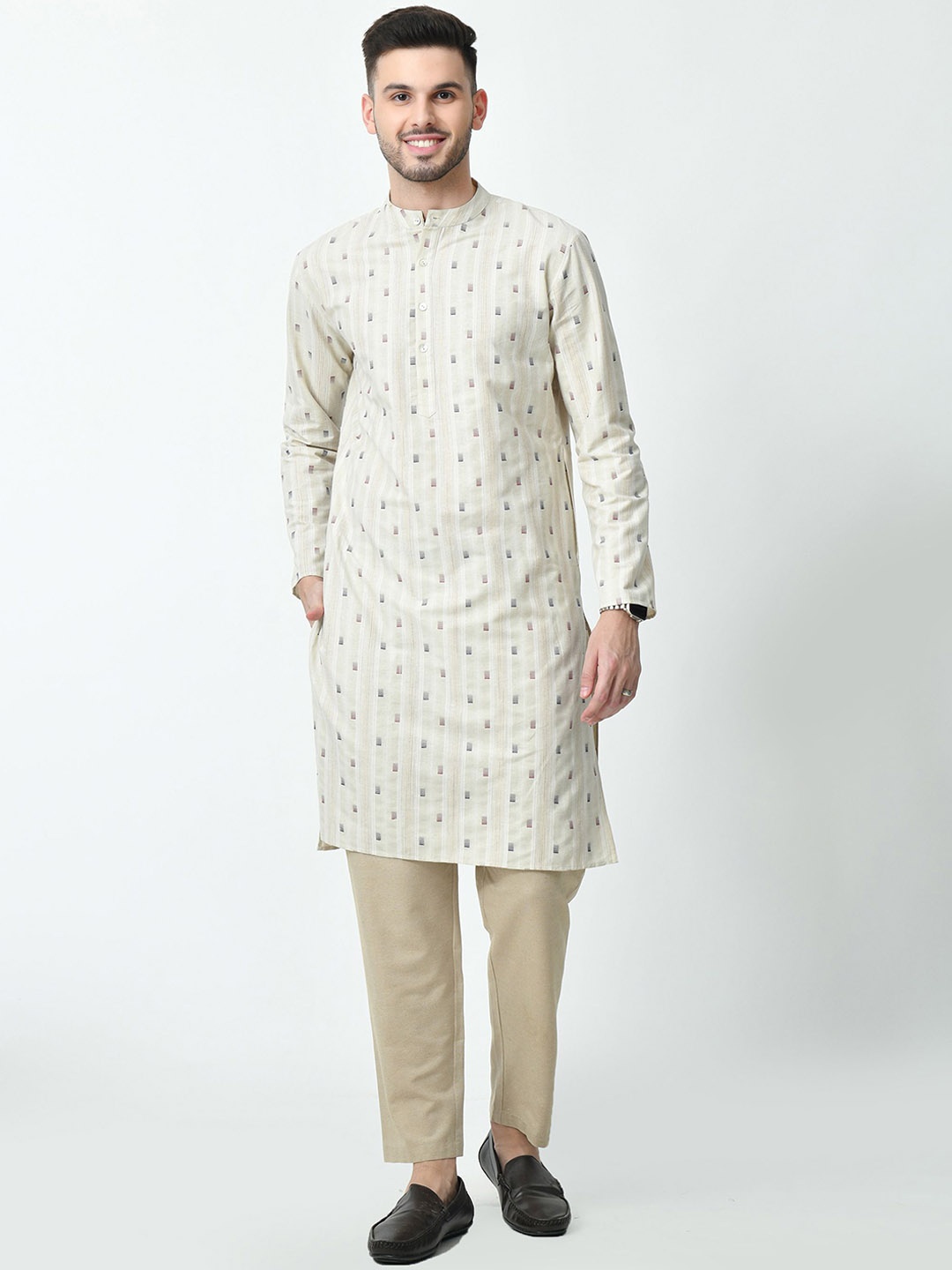 

BAESD Men Embroidered Thread Work Kurta, Beige