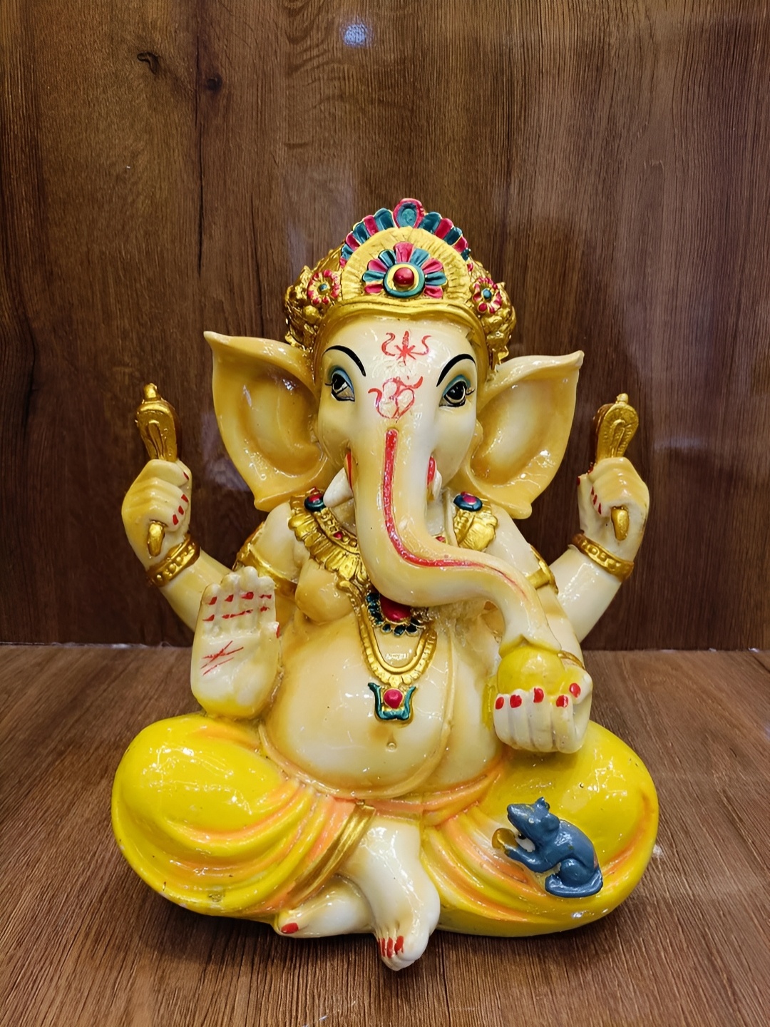 

NAYRA HANDICRAFTS Cream-Coloured Religious Figurine Showpiece