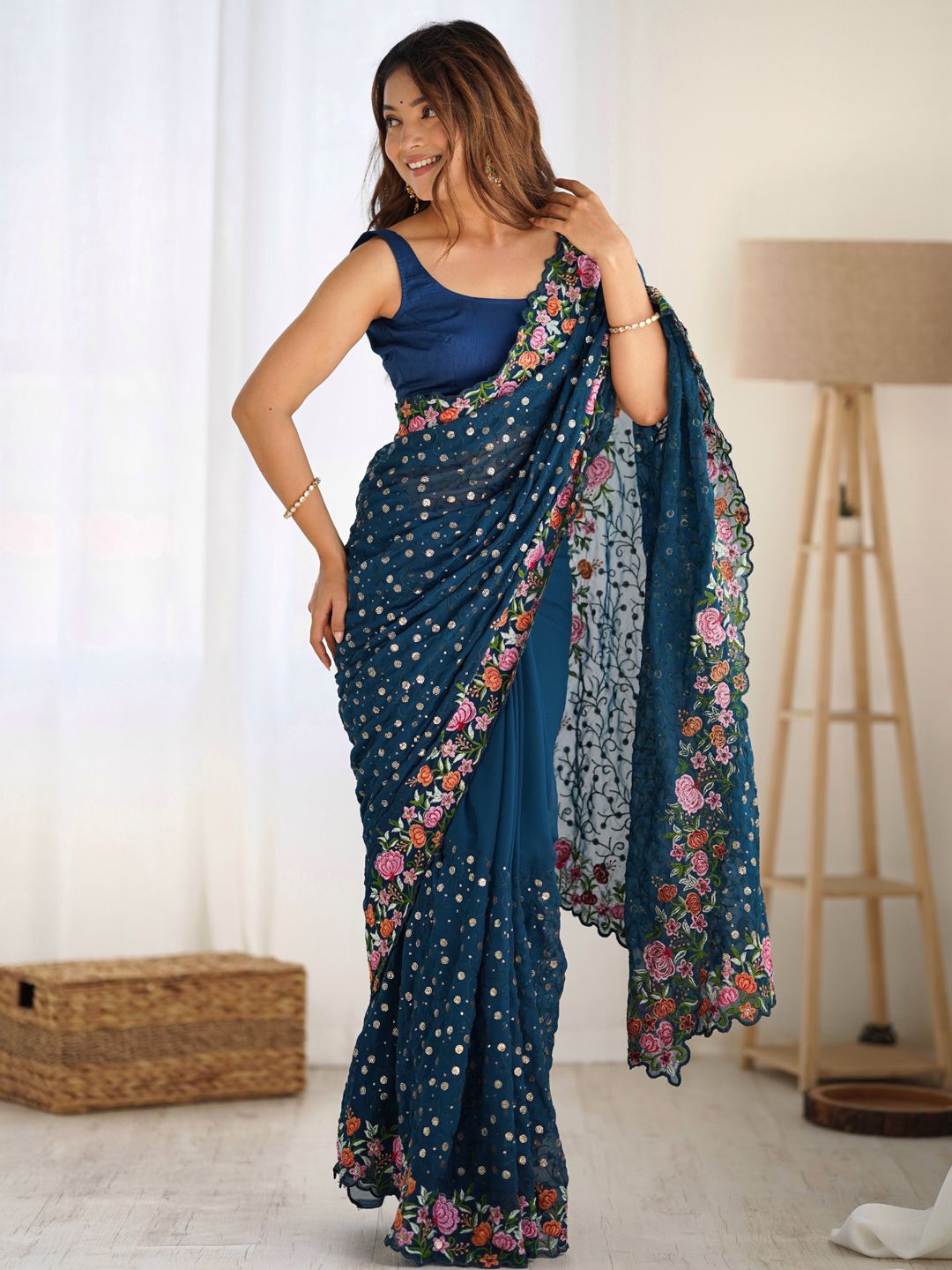 

Panzora Floral Sequinned Poly Georgette Designer Saree, Teal