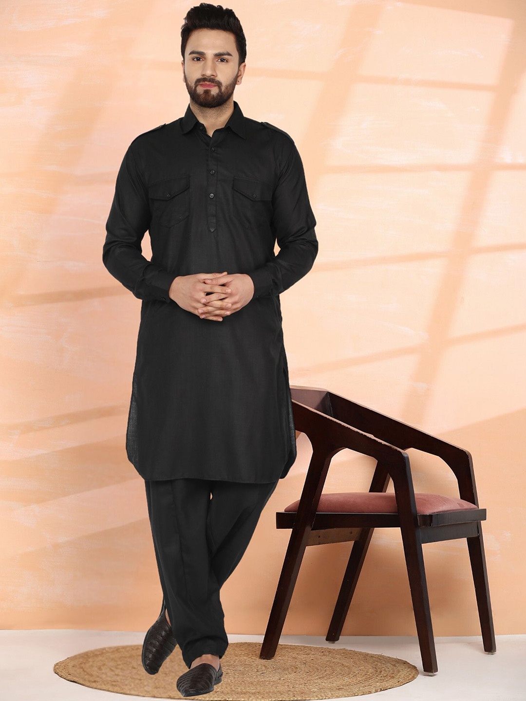 

SKAVIJ Shirt Collar Pathani Kurta With Trousers, Black
