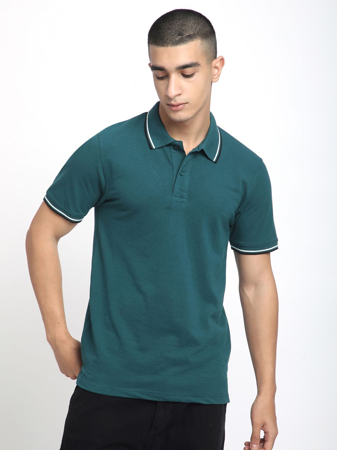 

R&B Men Solid Polo Collar Cotton T-shirt, Green