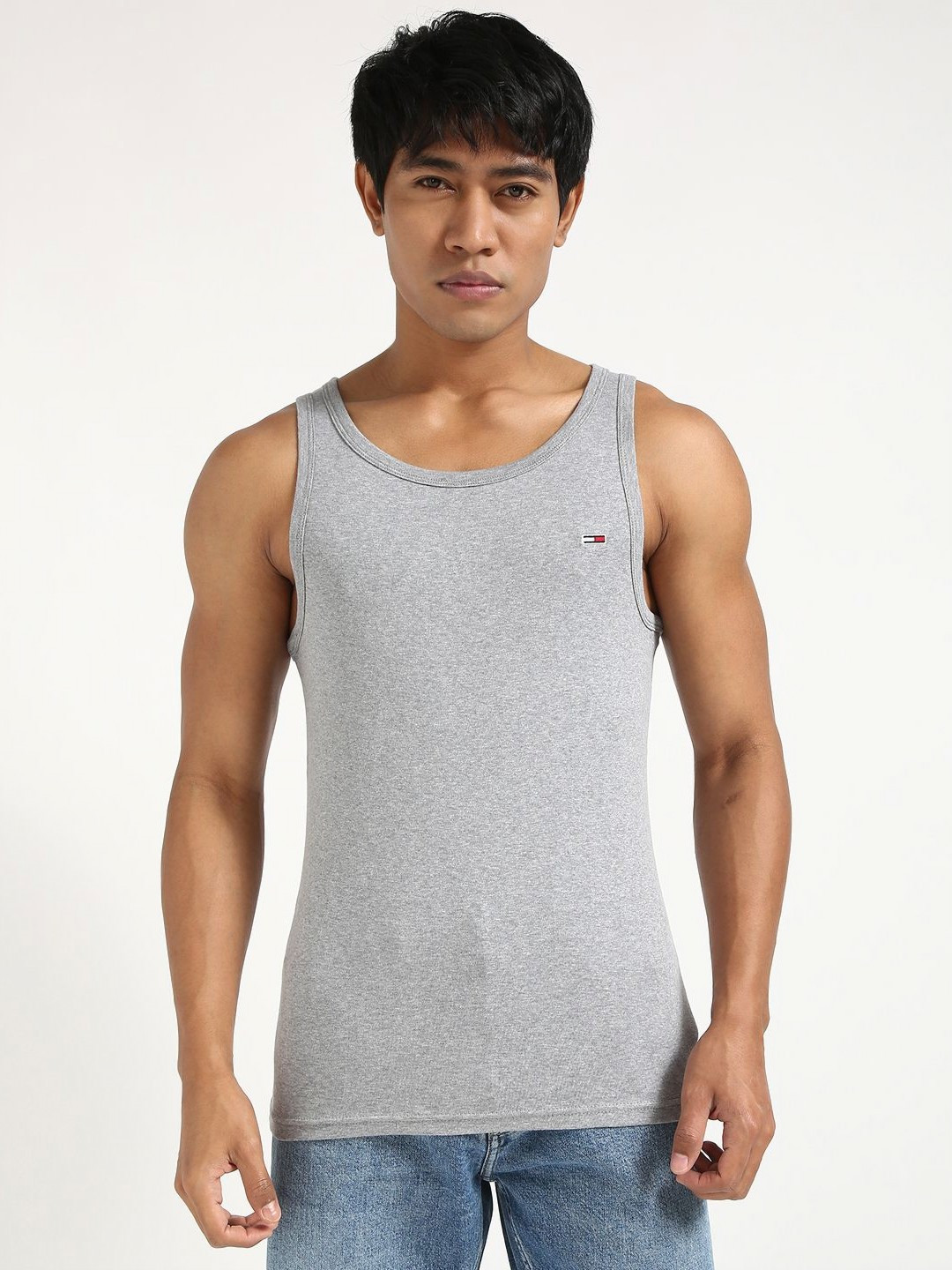 

Tommy Hilfiger Men Solid Sleeveless Casual T-shirt, Grey melange