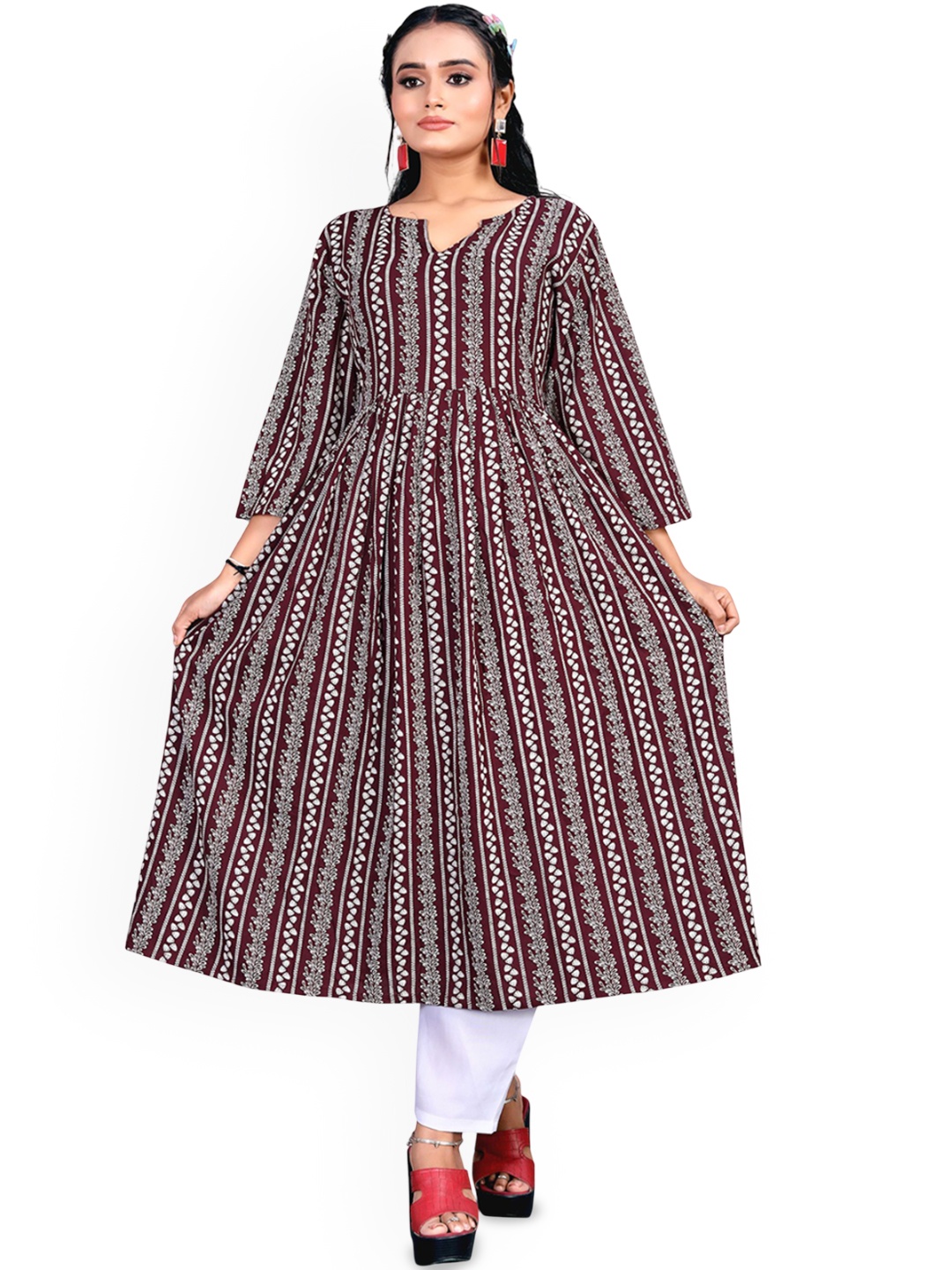 

RUNAYA NX Striped Notch Neck Anarkali Kurta with Trousers, Maroon