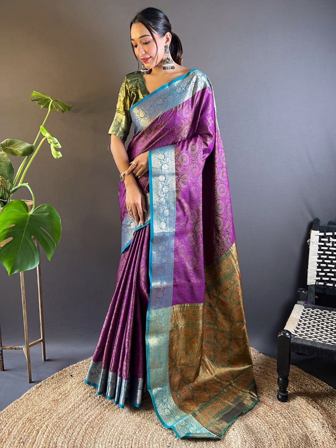 

Panzora Woven Design Zari Silk Blend Saree, Purple