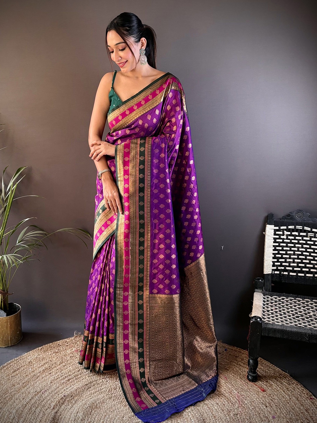 

RAJ DHARMA SILK Woven Design Zari Banarasi Saree, Lavender