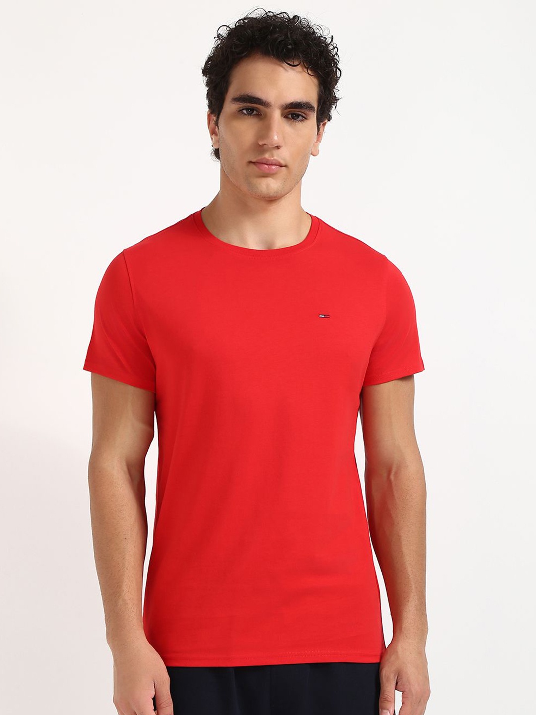

Tommy Hilfiger Men fashion Solid Slim Fit Cotton Casual T-shirt, Red