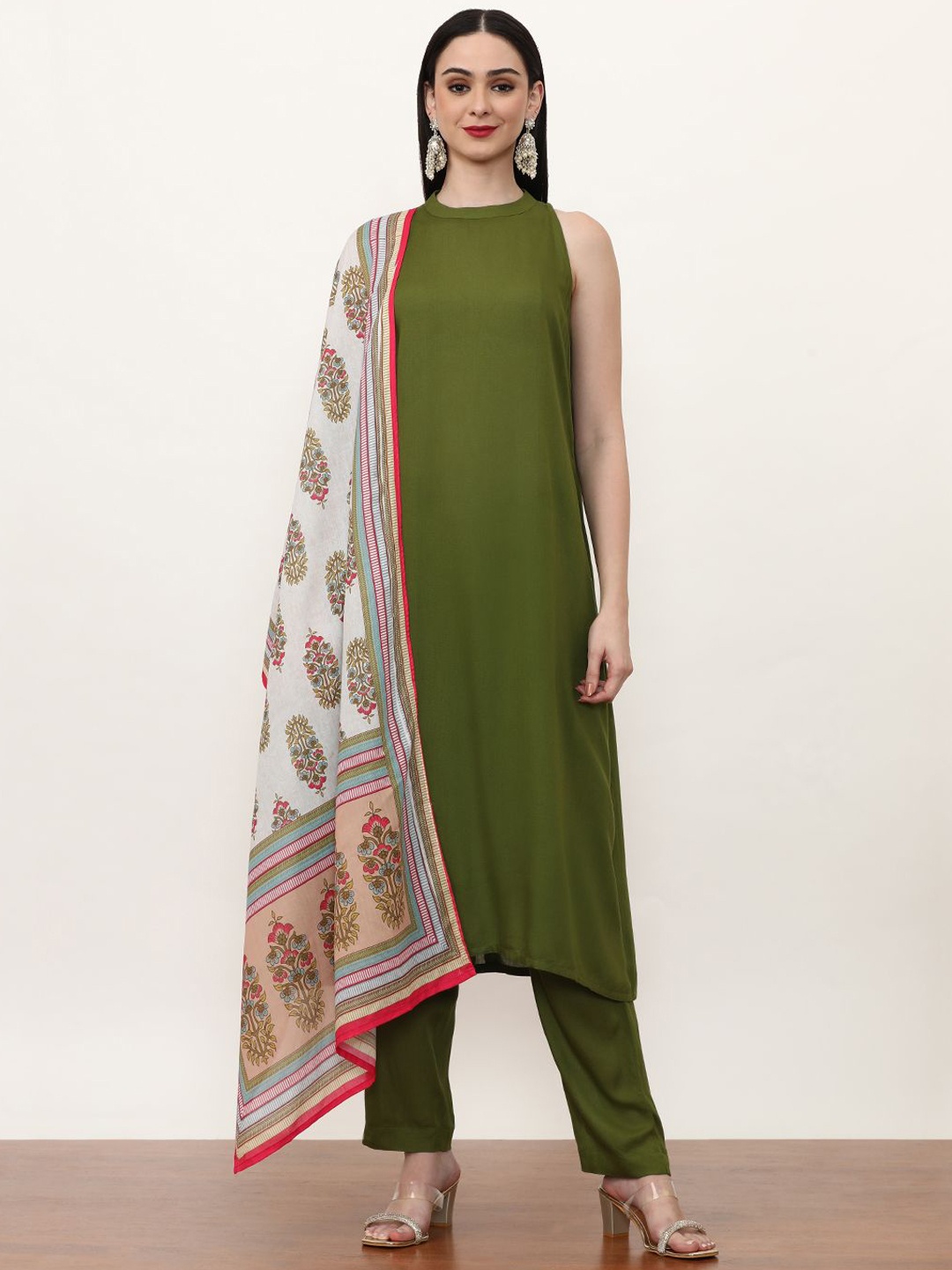 

Jaipur Kurti Green Round Neck A-Line Kurta With Trousers & Dupatta