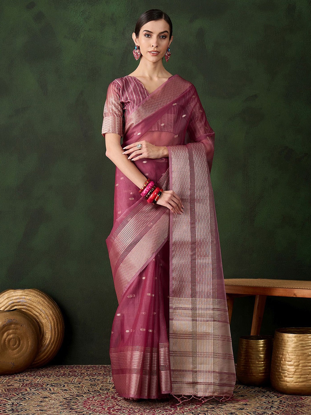 

Sangria Woven Design Zari Saree, Magenta