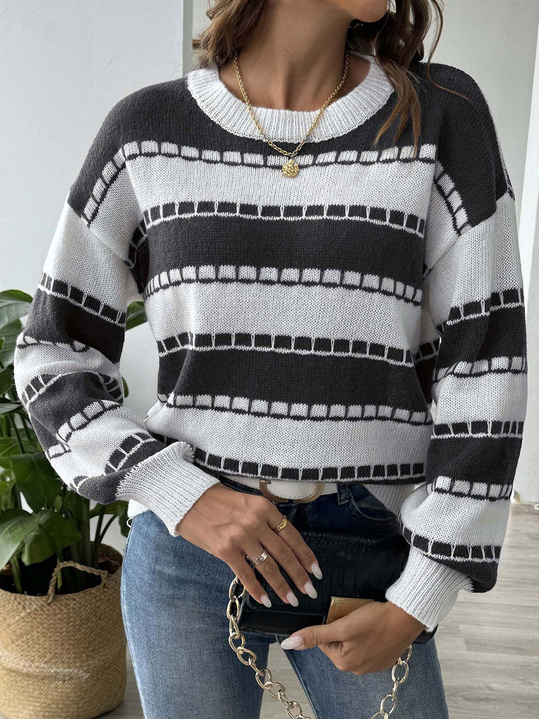 

StyleCast Women Striped Pullover, Black