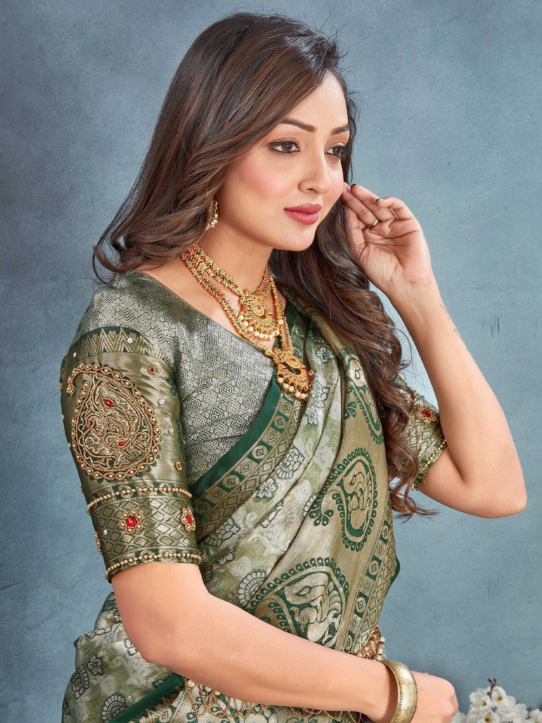 

Tankori Woven Design Zari Tissue Kanjeevaram Saree, Green