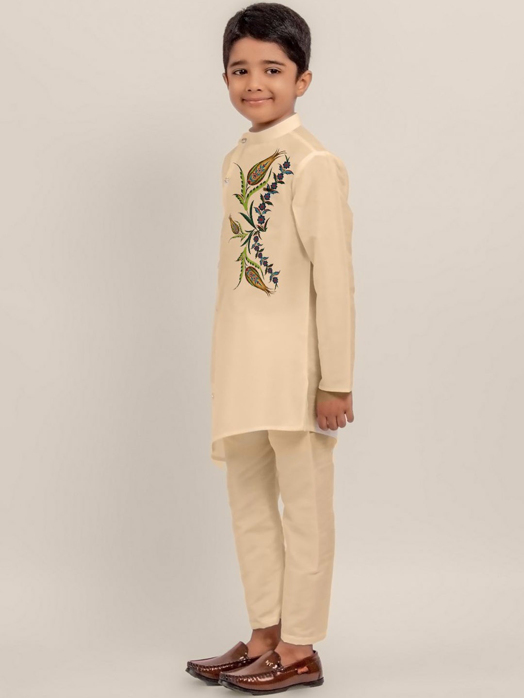 

DEVOILER Boys Ethnic Motifs Printed Thread Work Kurta, Beige