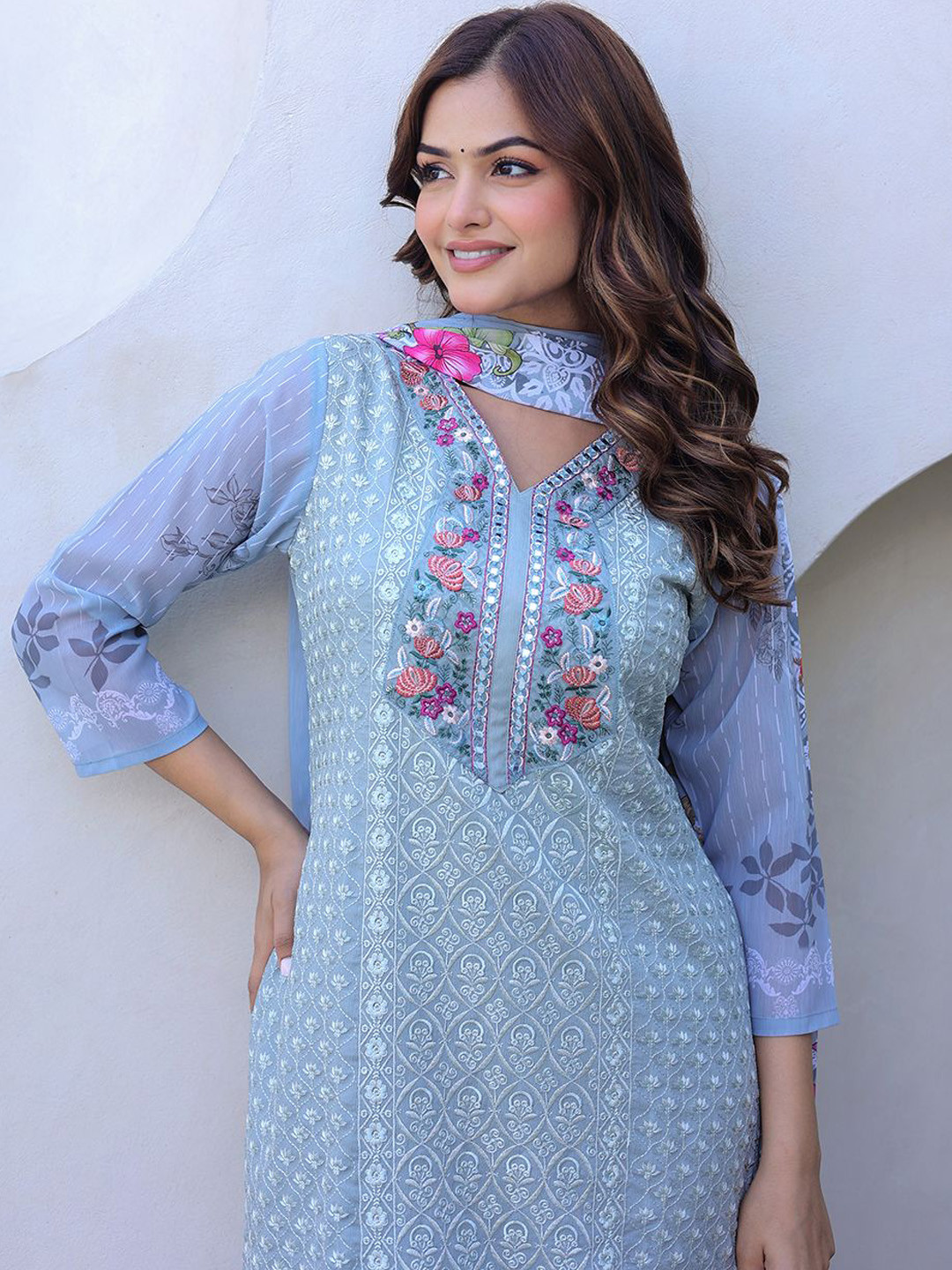 

Anouk Floral Embroidered Regular Georgette Straight Kurta with Trousers & Dupatta, Blue