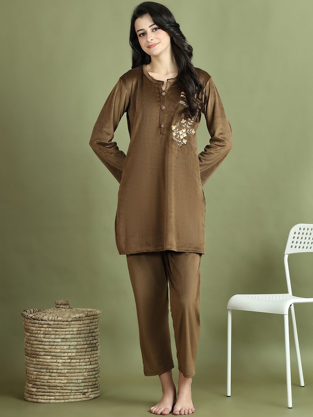 

TAG 7 Women Printed Night suit, Brown