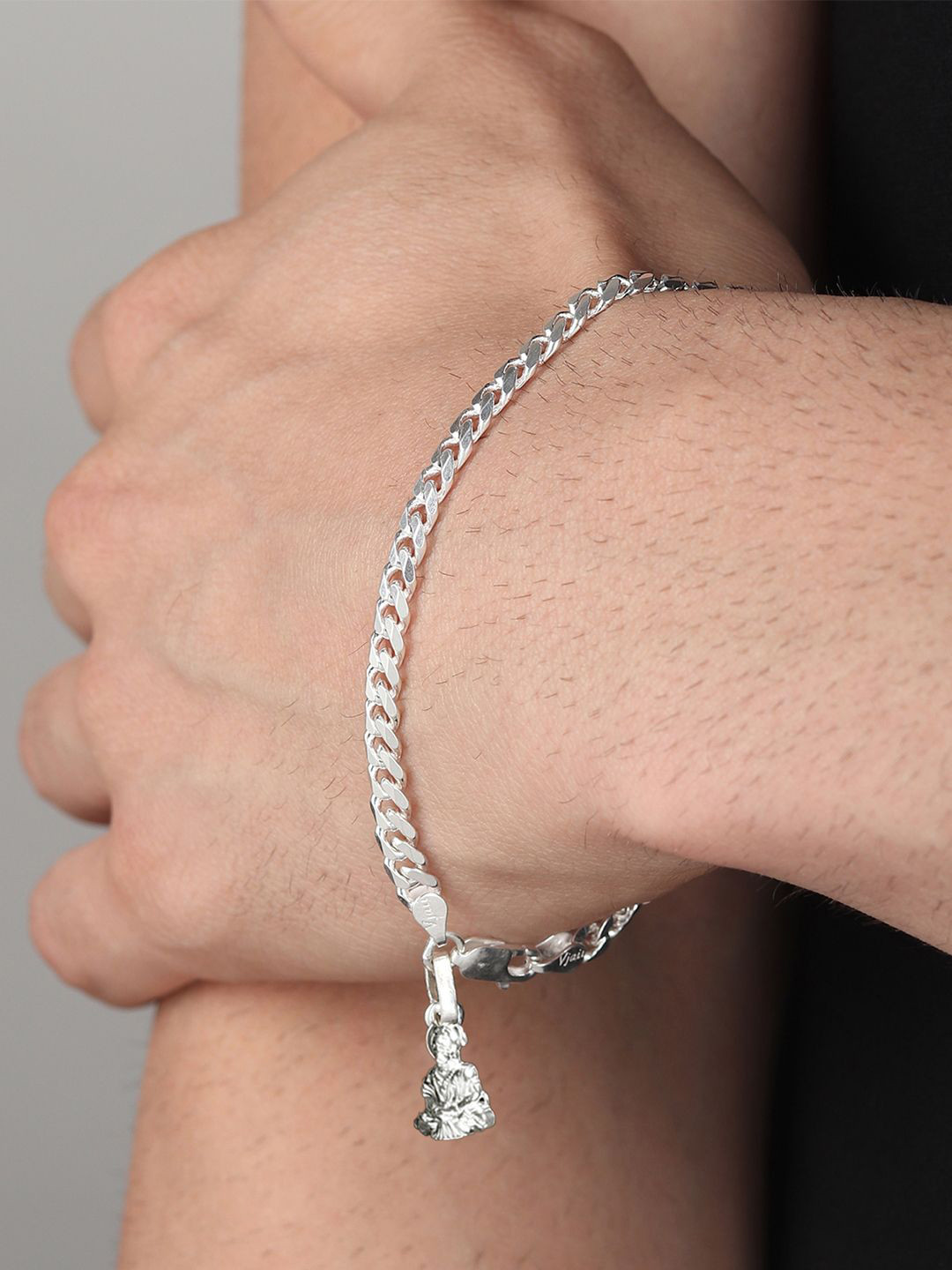 

AKSHAT SAPPHIRE Men Sterling Silver Charm Bracelet With God Hanuman Pendant