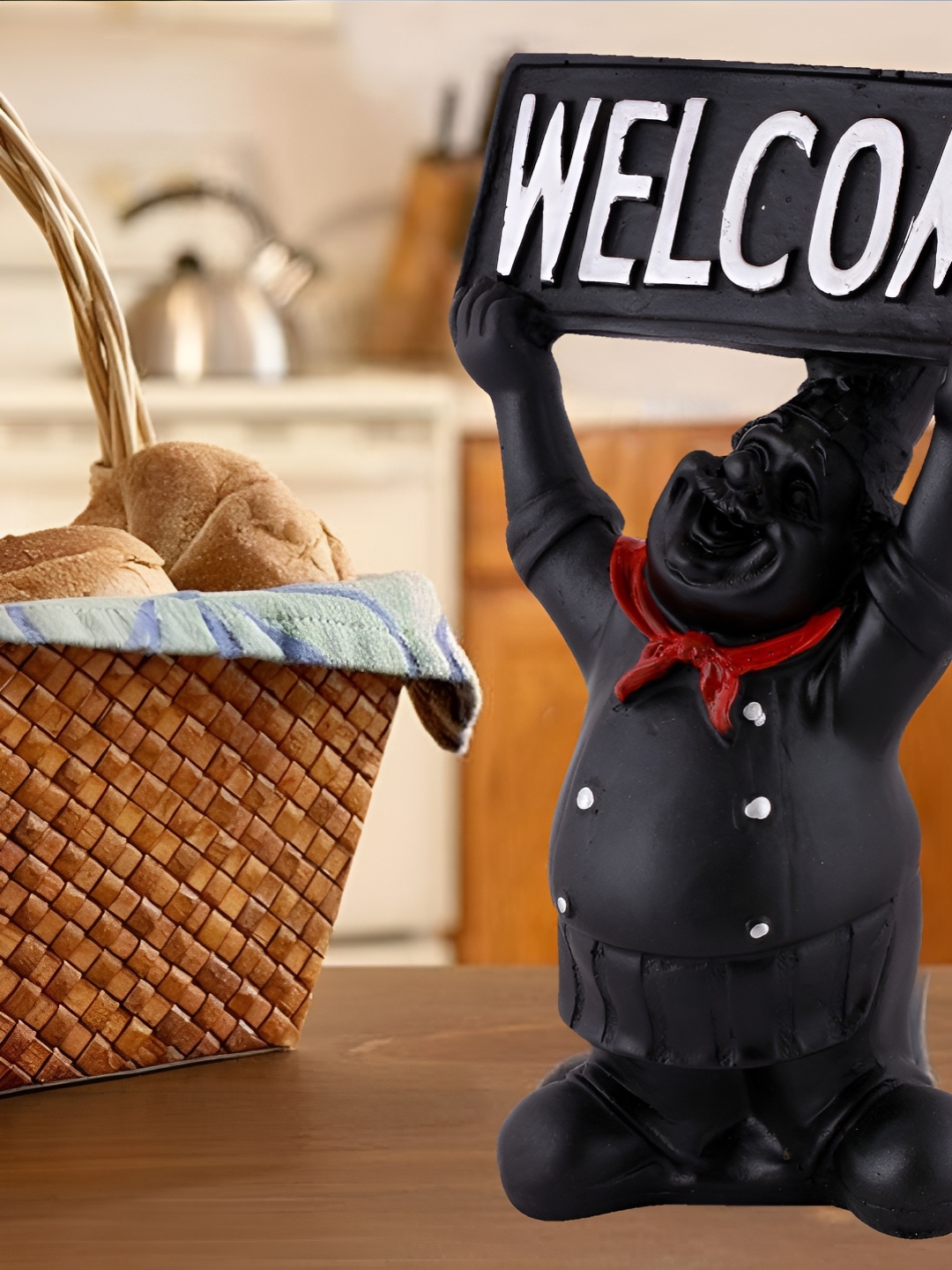 

Zart Black Figurine Showpiece