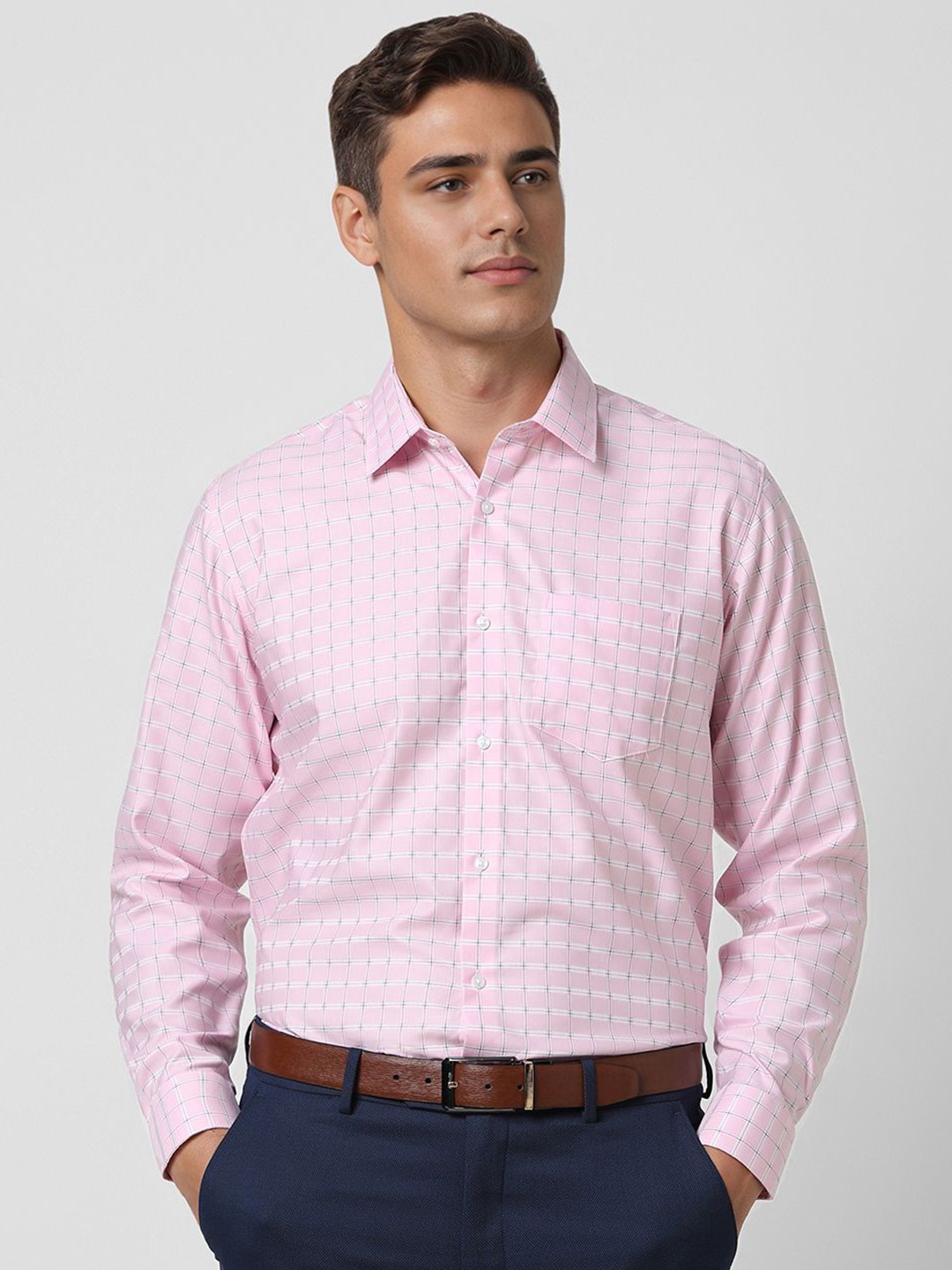 

Van Heusen Men Spread Collar Checked Cotton Formal Shirt, Pink