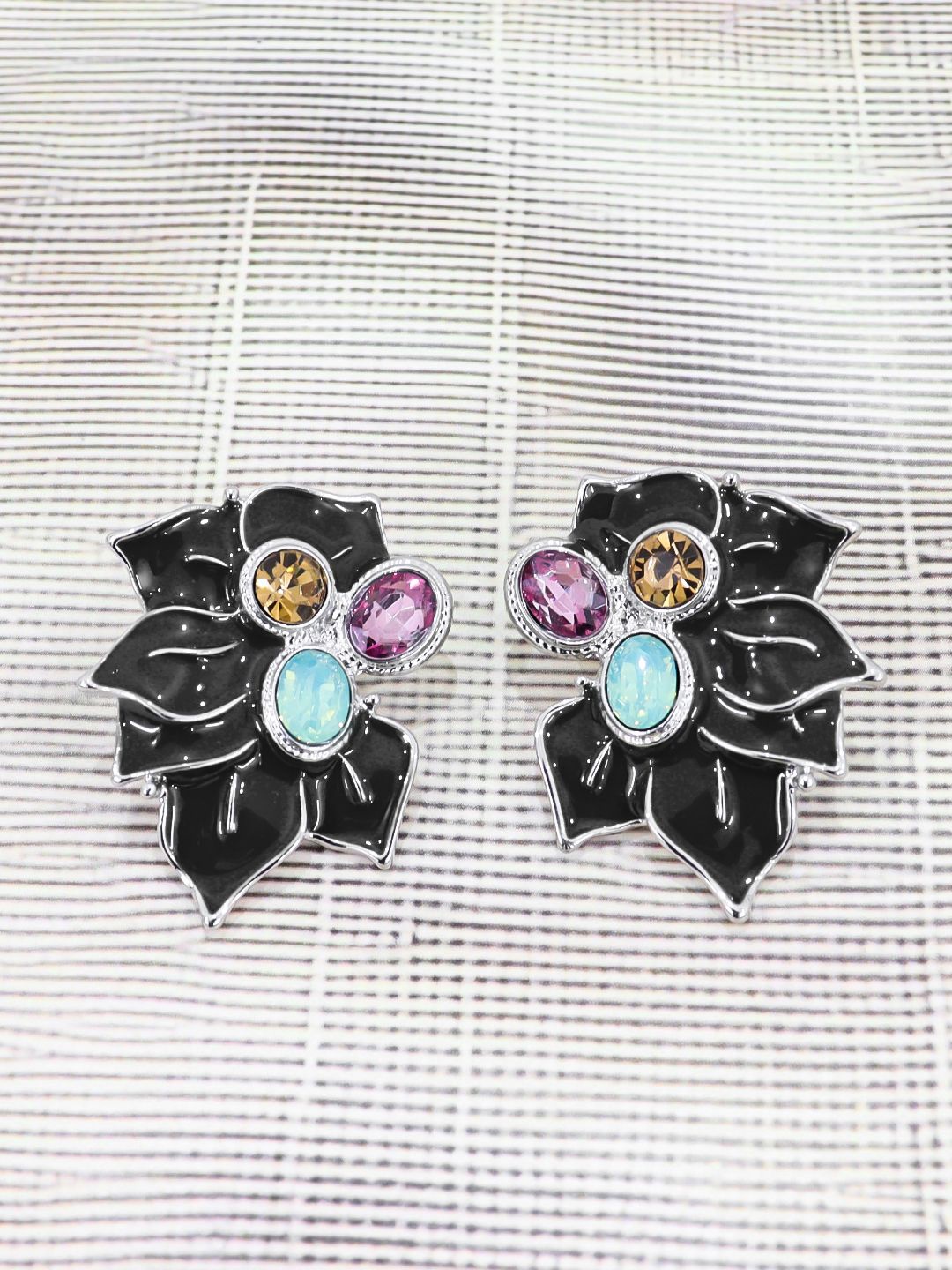 

Krelin Silver-Plated Stainless Steel Rhinestone Resin Flower Elegant Acrylic Petal Studs, Black