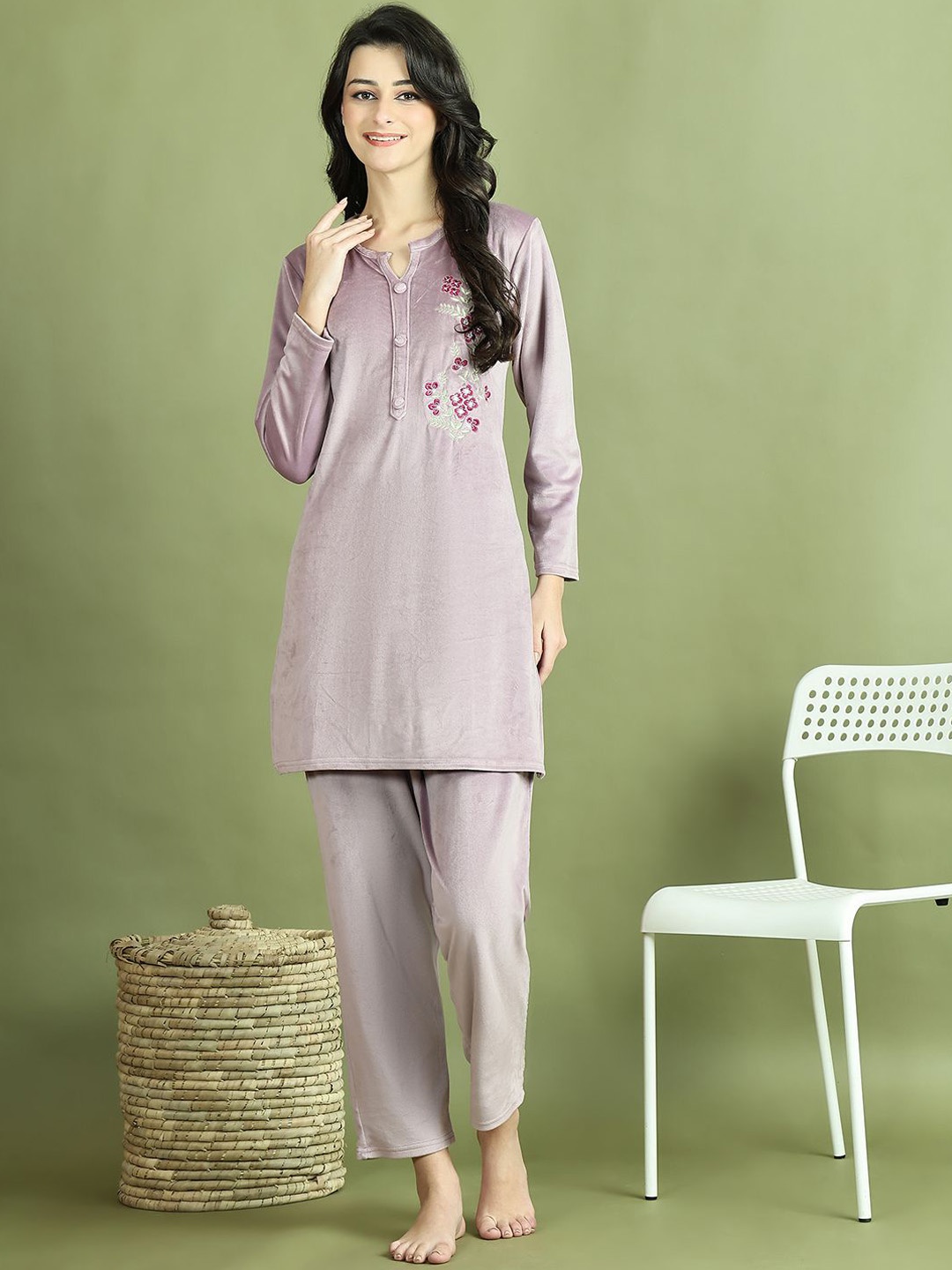 

TAG 7 Women Night suit, Lavender
