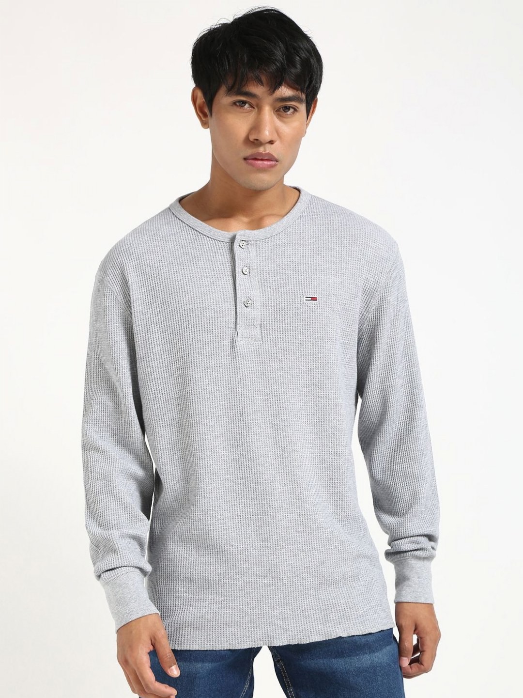 

Tommy Hilfiger Men Solid Henley Neck Cotton T-shirt, Grey