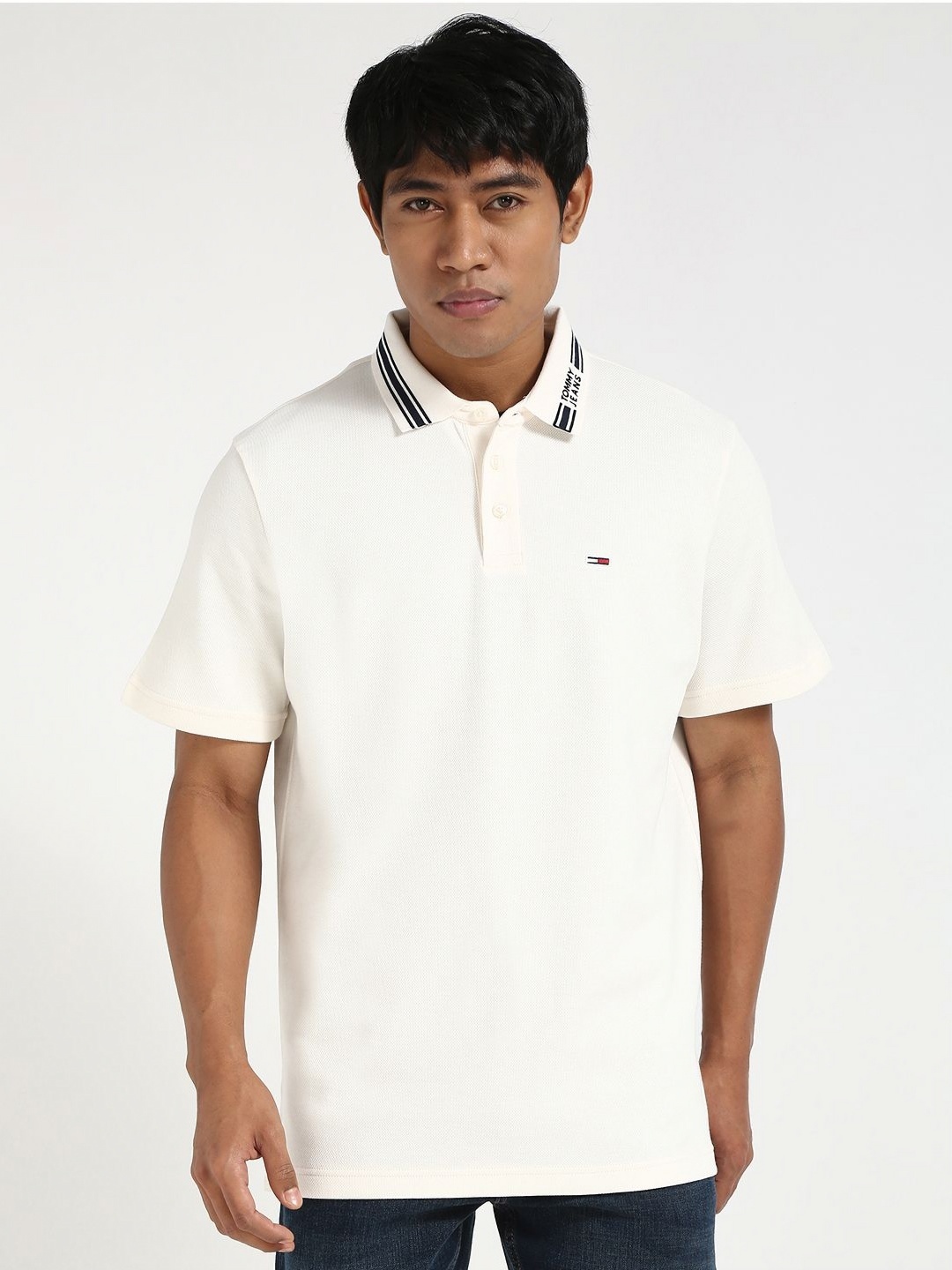 

Tommy Hilfiger Men fashion Solid Polo Collar Regular Fit Cotton Casual T-shirt, White