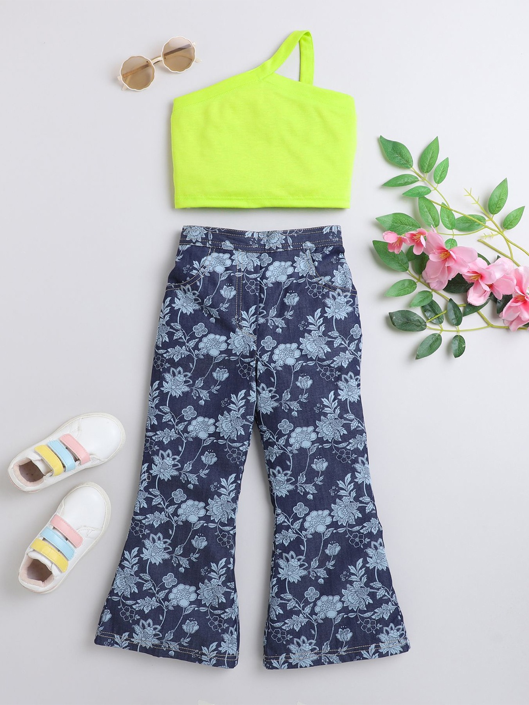

taffykids Girls One Shoulder Top with Trouser, Fluorescent green
