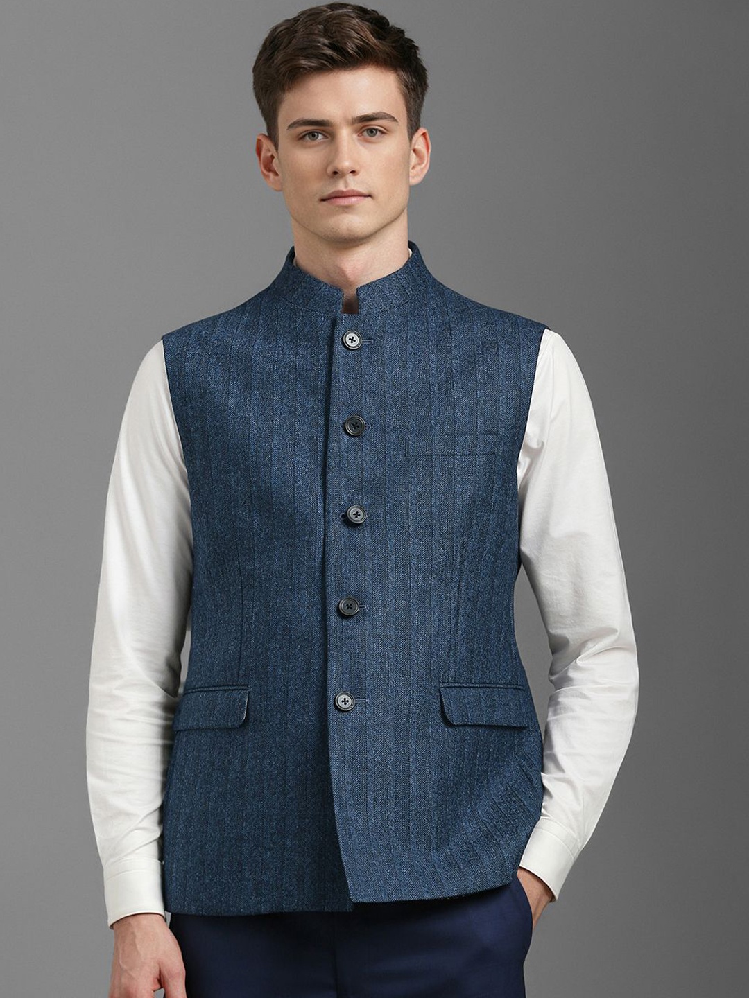 

Louis Philippe Striped Nehru Jacket, Blue