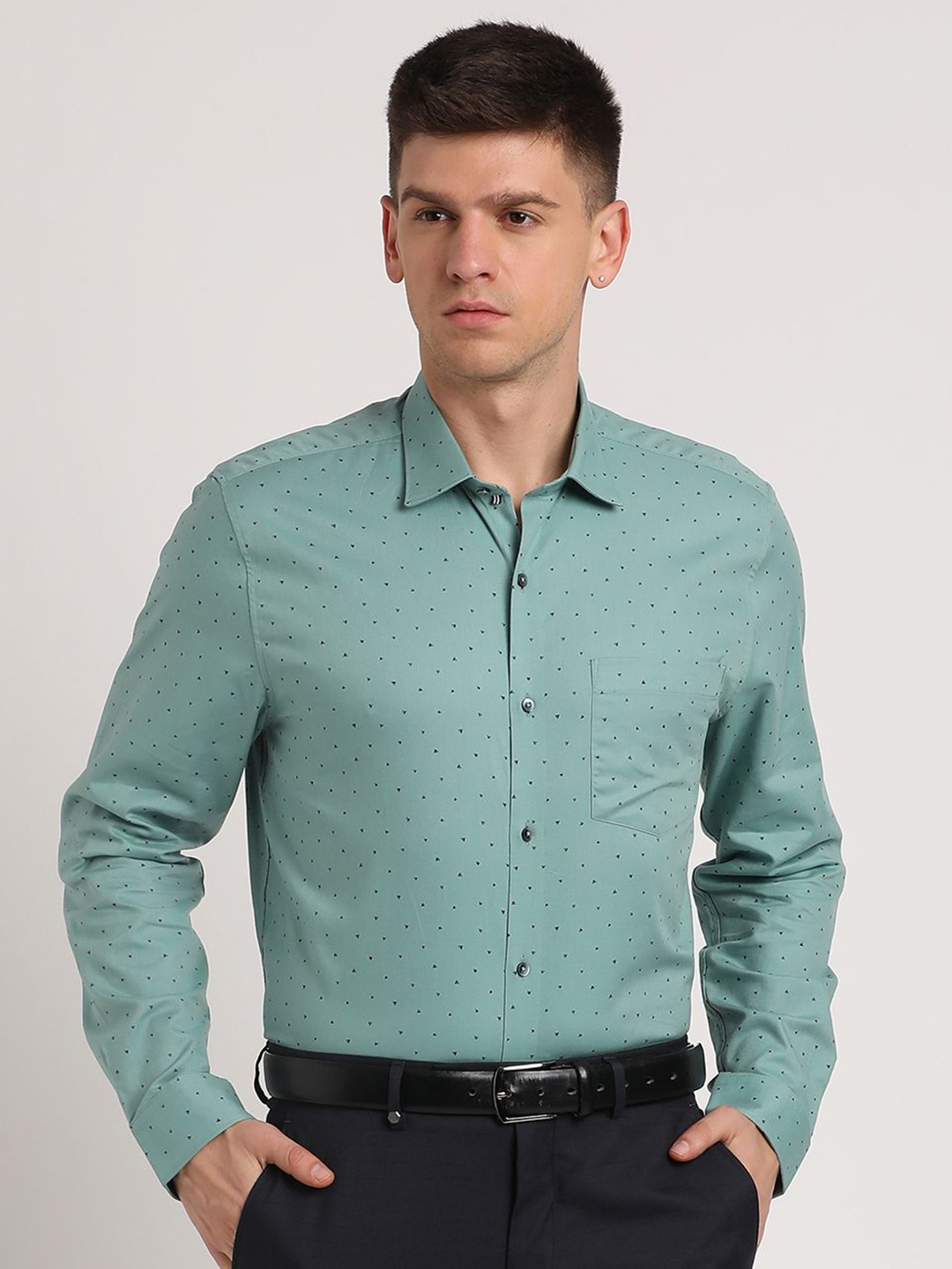 

Turtle Men Standard Spread Collar Micro Ditsy Printed Cotton Slim Fit Formal Shirt, Green